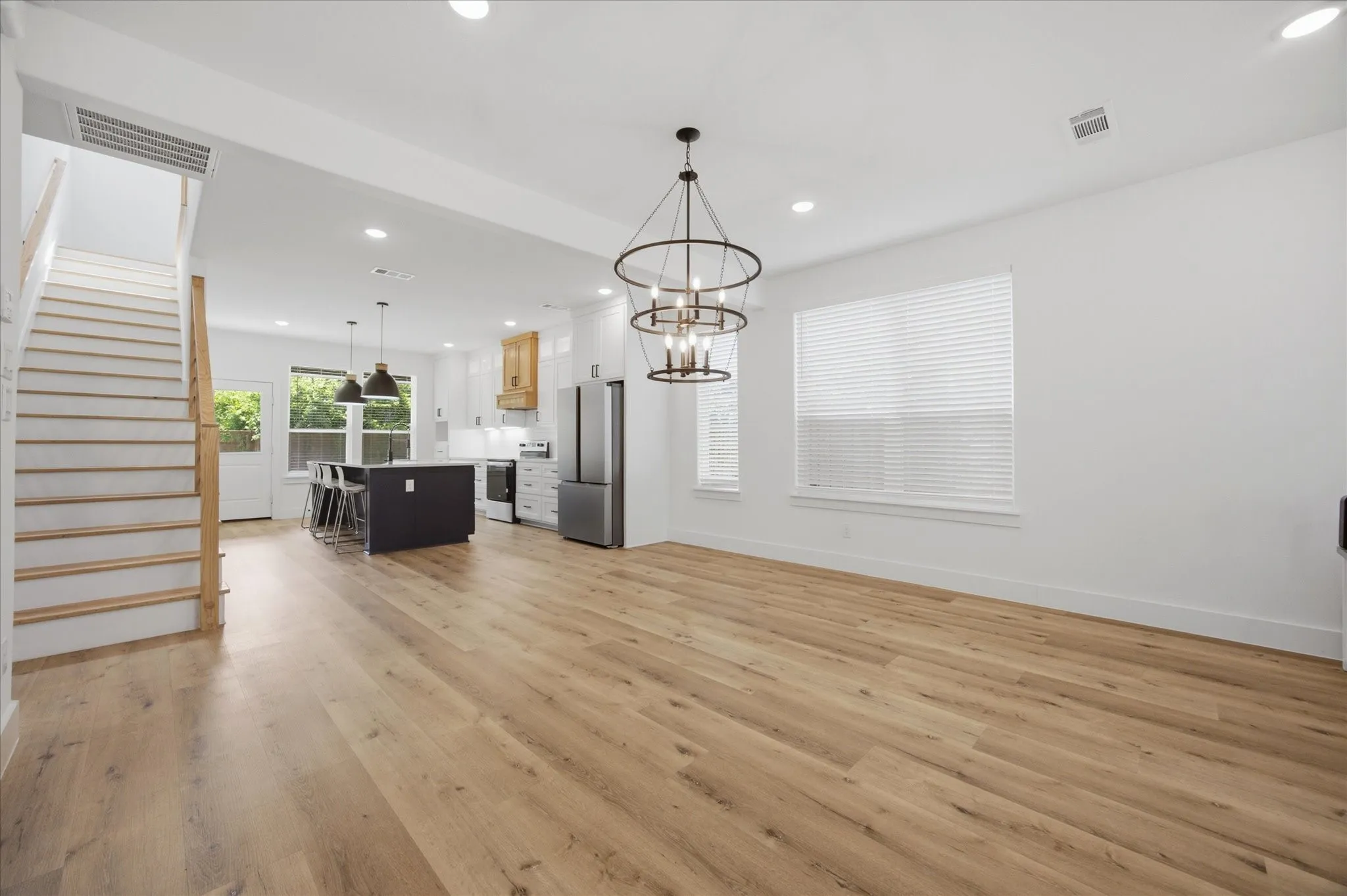 Single Family Residence For Sale in Kaufman County , 503 Bradshaw Street, Terrell, Texas 75160, 5 Bedroom, 4 Bathroom, 2 Garage spaces, 2,678 Sqft, built in 2023, mls#21333831, Real Estate Agent in Terrell, Homes For Sale in Kaufman county, Homes For Sale in Terrell, Realtor in Terrell Texas, Real Estate Brokerage Independent Realty Texas, Luminita Cordes Realtor