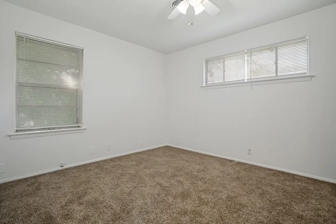 Single Family Residence For Rent in Denton County , 3110 Heather Lane, Denton, Texas 76209, 4 Bedroom, 2 Bathroom, Garage spaces, 1,389 Sqft, built in 1970, mls#21331934, Real Estate Agent in Denton, Homes For Rent in Denton county, Homes For Rent in Denton, Realtor in Denton Texas, Real Estate Brokerage Independent Realty Texas, Luminita Cordes Realtor