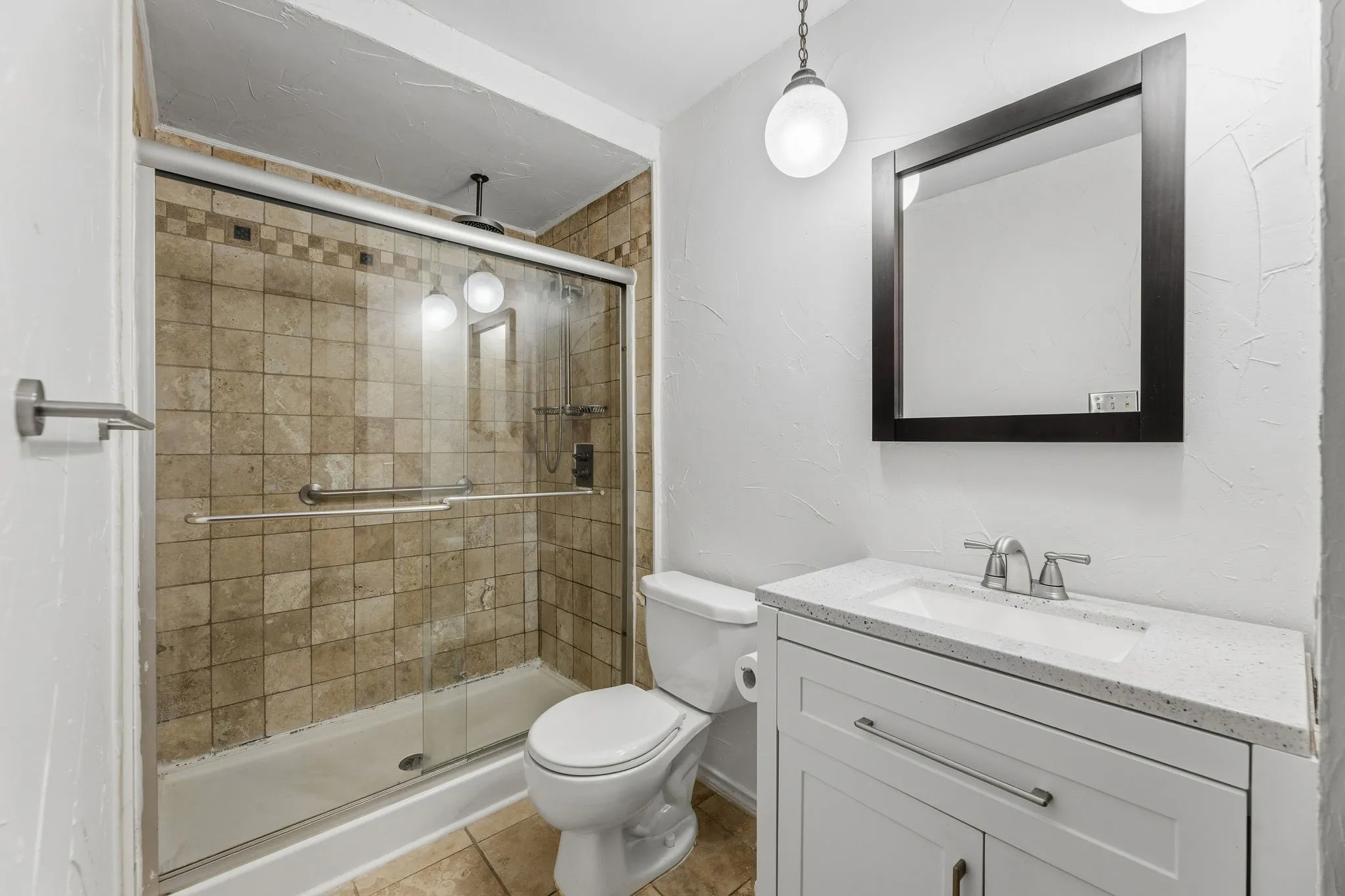 Single Family Residence For Sale in Dallas County , 2902 High Plateau Drive, Garland, Texas 75044, 3 Bedroom, 2 Bathroom, 2 Garage spaces, 1,877 Sqft, built in 1978, mls#21332142, Real Estate Agent in Garland, Homes For Sale in Dallas county, Homes For Sale in Garland, Realtor in Garland Texas, Real Estate Brokerage Independent Realty Texas, Luminita Cordes Realtor
