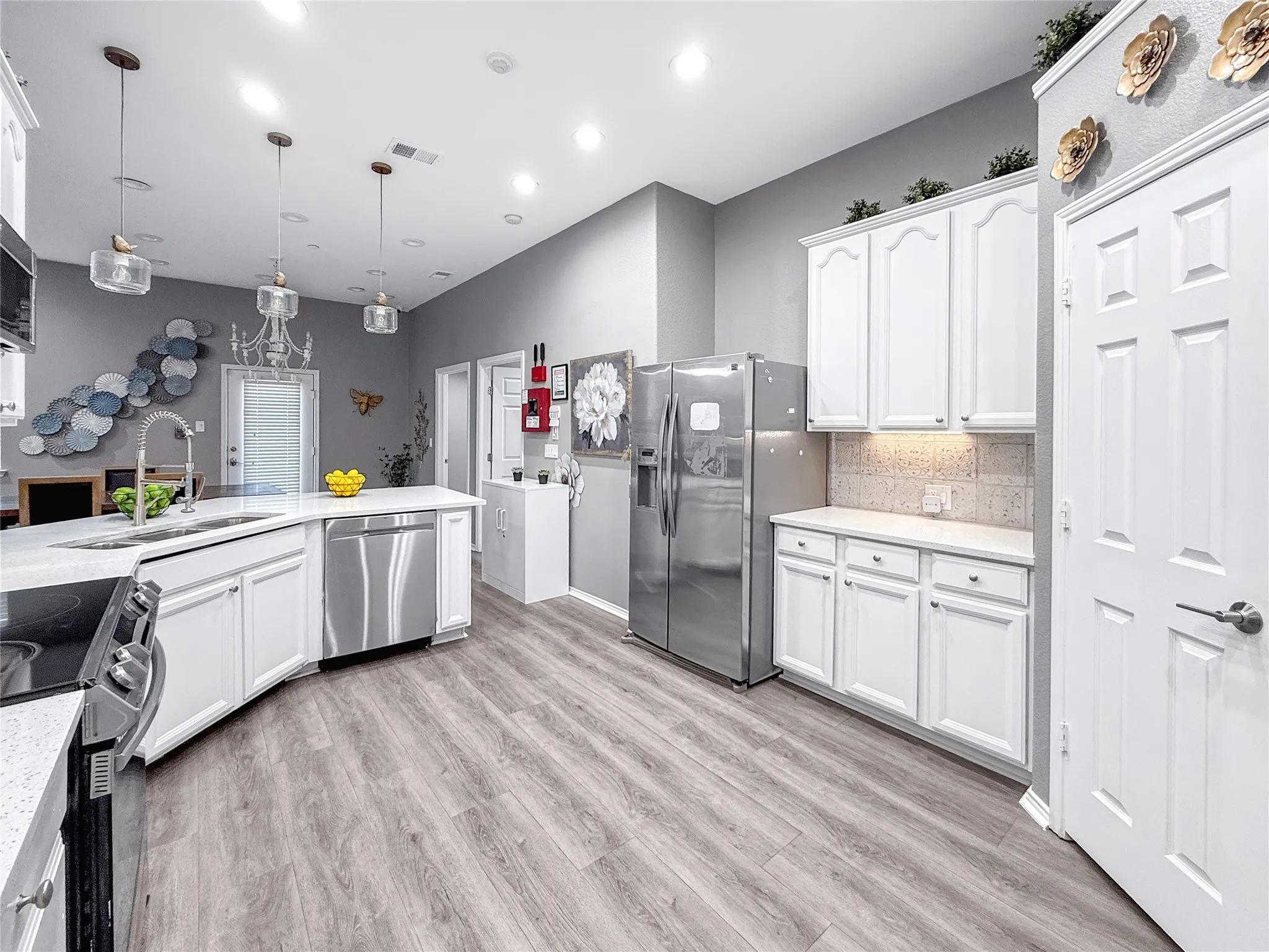 Single Family Residence For Sale in Collin County , 13305 Wimberley Drive, Frisco, Texas 75035, 9 Bedrooms, 4 Bathrooms, Garage spaces, 3,167 Sqft, built in 2010, Price $1,195,000, mls#21333846, Real Estate Agent in Frisco, Homes For Sale in Collin county, Homes For Sale in Frisco, Realtor in Frisco Texas, Real Estate Brokerage Independent Realty Texas, Luminita Cordes Realtor