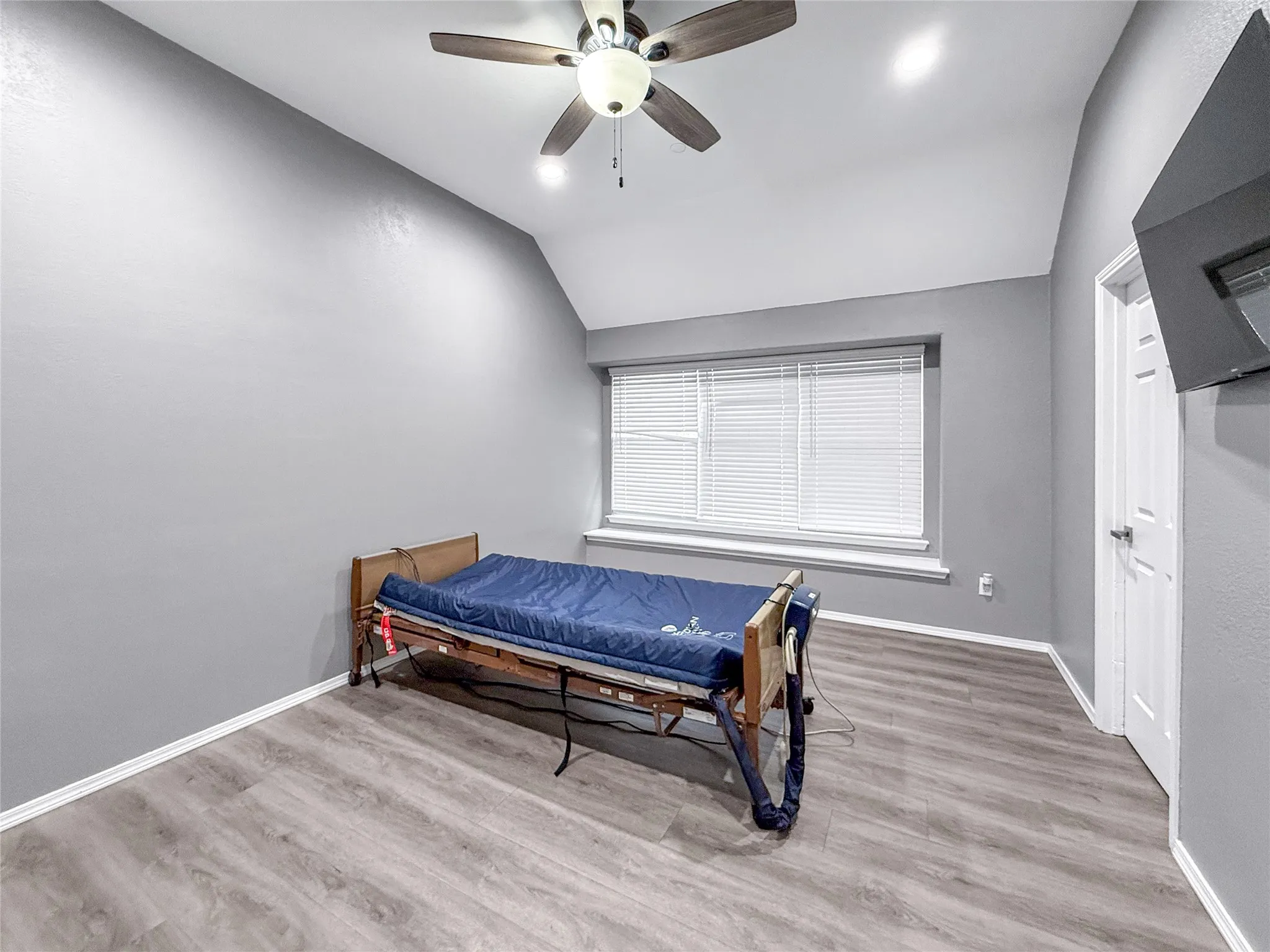 Single Family Residence For Sale in Collin County , 13305 Wimberley Drive, Frisco, Texas 75035, 9 Bedrooms, 4 Bathrooms, Garage spaces, 3,167 Sqft, built in 2010, Price $1,195,000, mls#21333846, Real Estate Agent in Frisco, Homes For Sale in Collin county, Homes For Sale in Frisco, Realtor in Frisco Texas, Real Estate Brokerage Independent Realty Texas, Luminita Cordes Realtor