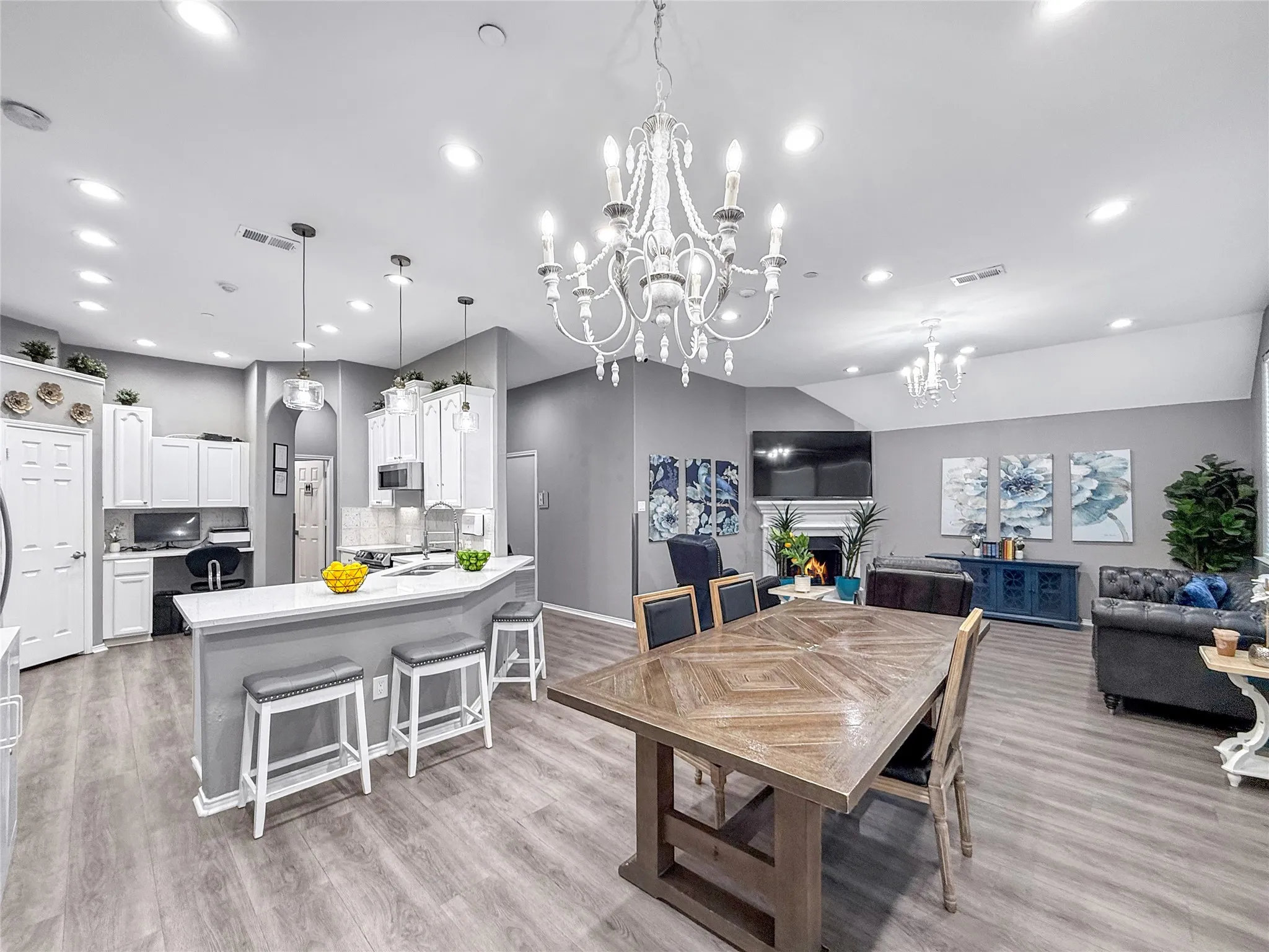 Single Family Residence For Sale in Collin County , 13305 Wimberley Drive, Frisco, Texas 75035, 9 Bedrooms, 4 Bathrooms, Garage spaces, 3,167 Sqft, built in 2010, Price $1,195,000, mls#21333846, Real Estate Agent in Frisco, Homes For Sale in Collin county, Homes For Sale in Frisco, Realtor in Frisco Texas, Real Estate Brokerage Independent Realty Texas, Luminita Cordes Realtor