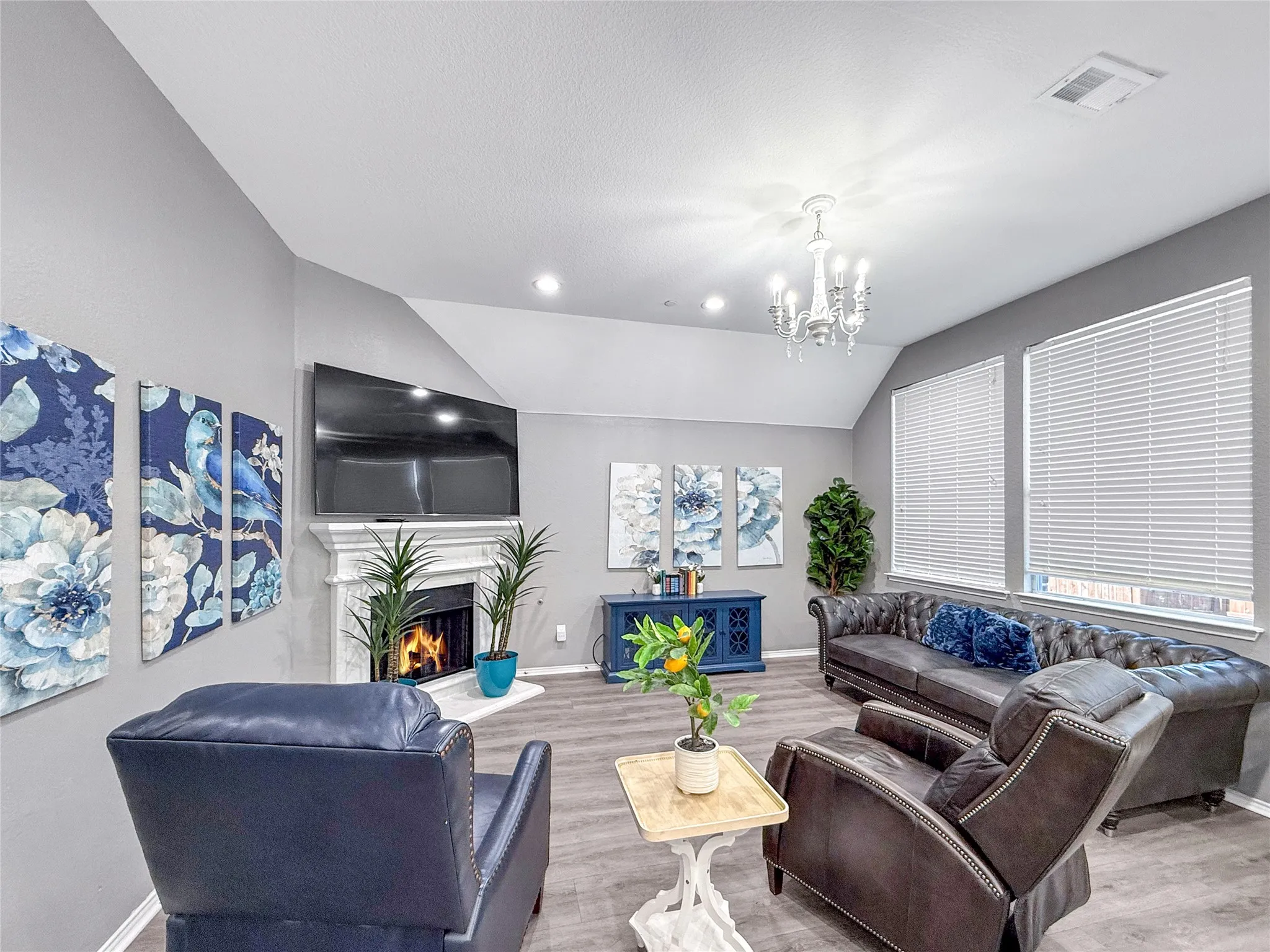 Single Family Residence For Sale in Collin County , 13305 Wimberley Drive, Frisco, Texas 75035, 9 Bedrooms, 4 Bathrooms, Garage spaces, 3,167 Sqft, built in 2010, Price $1,195,000, mls#21333846, Real Estate Agent in Frisco, Homes For Sale in Collin county, Homes For Sale in Frisco, Realtor in Frisco Texas, Real Estate Brokerage Independent Realty Texas, Luminita Cordes Realtor