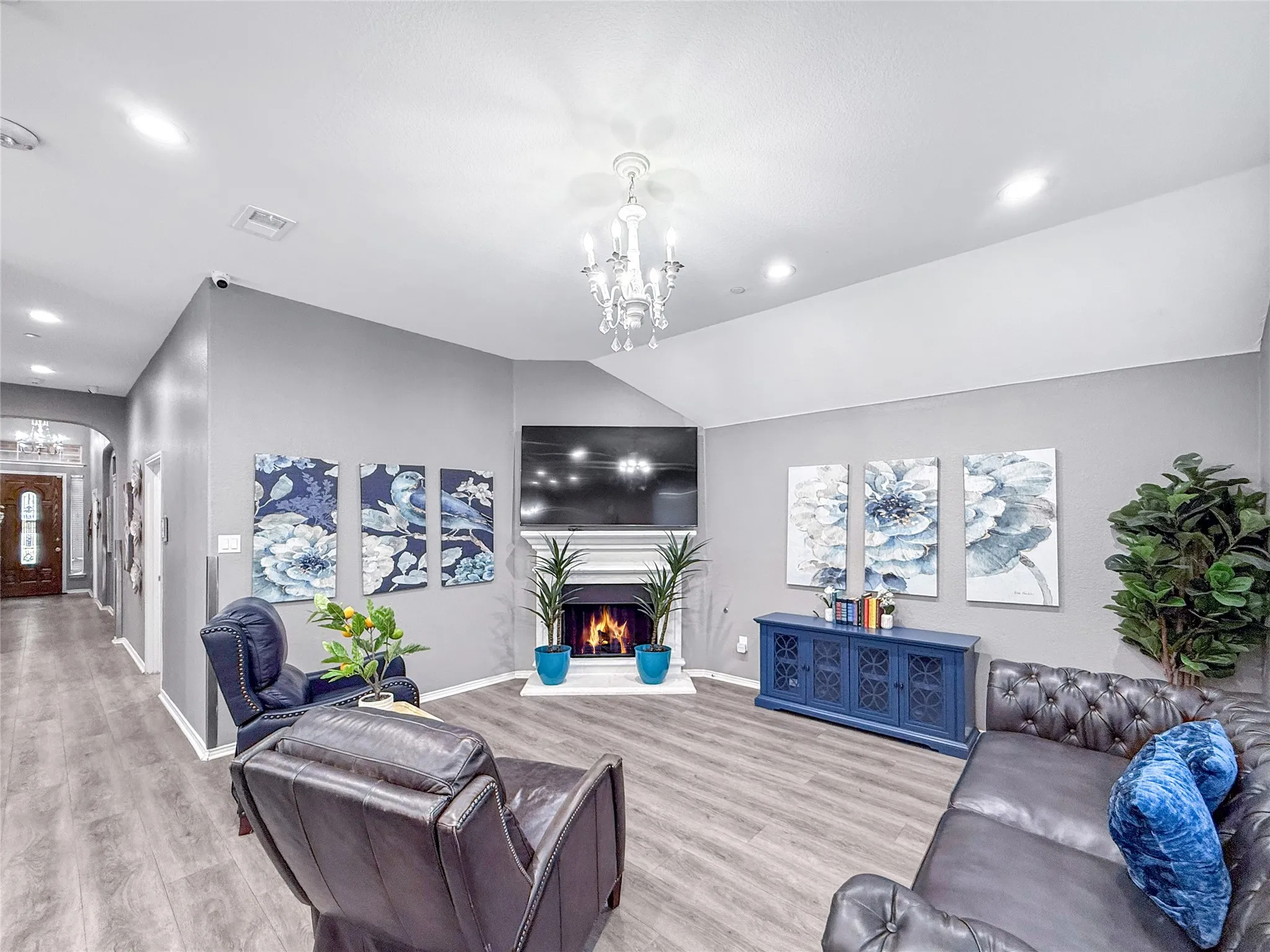 Single Family Residence For Sale in Collin County , 13305 Wimberley Drive, Frisco, Texas 75035, 9 Bedrooms, 4 Bathrooms, Garage spaces, 3,167 Sqft, built in 2010, Price $1,195,000, mls#21333846, Real Estate Agent in Frisco, Homes For Sale in Collin county, Homes For Sale in Frisco, Realtor in Frisco Texas, Real Estate Brokerage Independent Realty Texas, Luminita Cordes Realtor