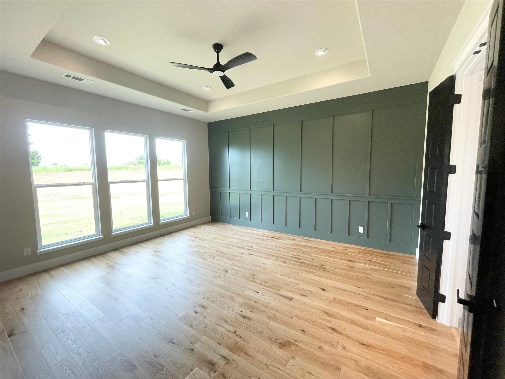 Single Family Residence For Sale in Grayson County , 220 Dixie Estates Way, Whitesboro, Texas 76273, 3 Bedroom, 3 Bathroom, 2 Garage spaces, 2,690 Sqft, built in 2026, mls#21333847, Real Estate Agent in Whitesboro, Homes For Sale in Grayson county, Homes For Sale in Whitesboro, Realtor in Whitesboro Texas, Real Estate Brokerage Independent Realty Texas, Luminita Cordes Realtor