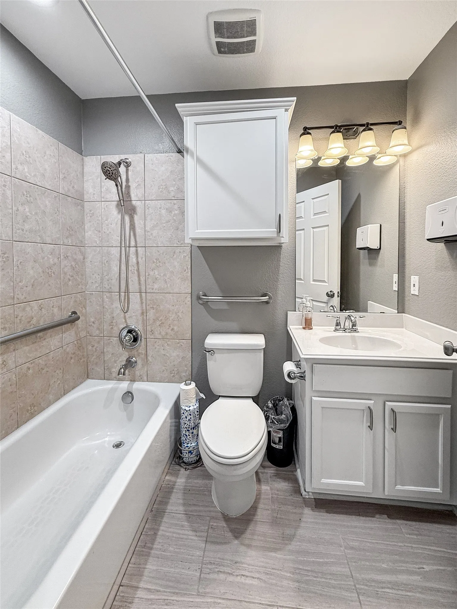 Single Family Residence For Sale in Denton County , 3259 Cedar Creek Trail, Frisco, Texas 75034, 9 Bedrooms, 4 Bathrooms, Garage spaces, 3,166 Sqft, built in 2011, Price $1,165,000, mls#21333850, Real Estate Agent in Frisco, Homes For Sale in Denton county, Homes For Sale in Frisco, Realtor in Frisco Texas, Real Estate Brokerage Independent Realty Texas, Luminita Cordes Realtor