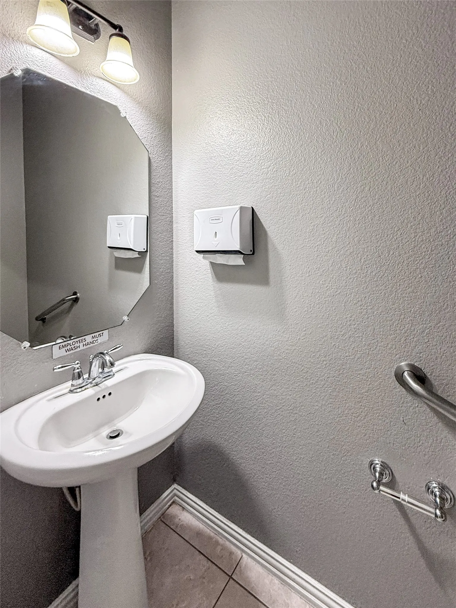 Single Family Residence For Sale in Denton County , 3259 Cedar Creek Trail, Frisco, Texas 75034, 9 Bedrooms, 4 Bathrooms, Garage spaces, 3,166 Sqft, built in 2011, Price $1,165,000, mls#21333850, Real Estate Agent in Frisco, Homes For Sale in Denton county, Homes For Sale in Frisco, Realtor in Frisco Texas, Real Estate Brokerage Independent Realty Texas, Luminita Cordes Realtor
