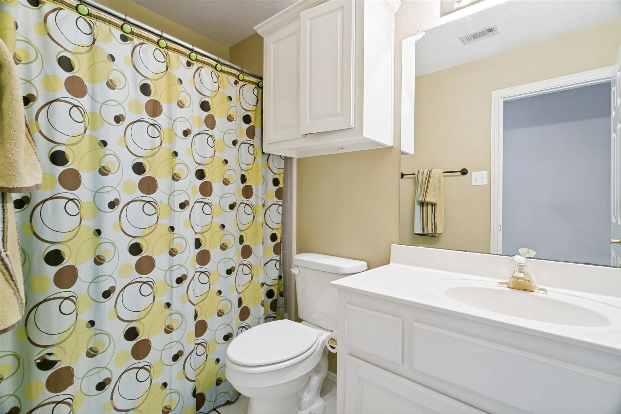 Single Family Residence For Sale in Tarrant County , 2307 Still Point Lane, Colleyville, Texas 76034, 4 Bedroom, 4 Bathroom, 2 Garage spaces, 3,676 Sqft, built in 1997, mls#21329841, Real Estate Agent in Colleyville, Homes For Sale in Tarrant county, Homes For Sale in Colleyville, Realtor in Colleyville Texas, Real Estate Brokerage Independent Realty Texas, Luminita Cordes Realtor