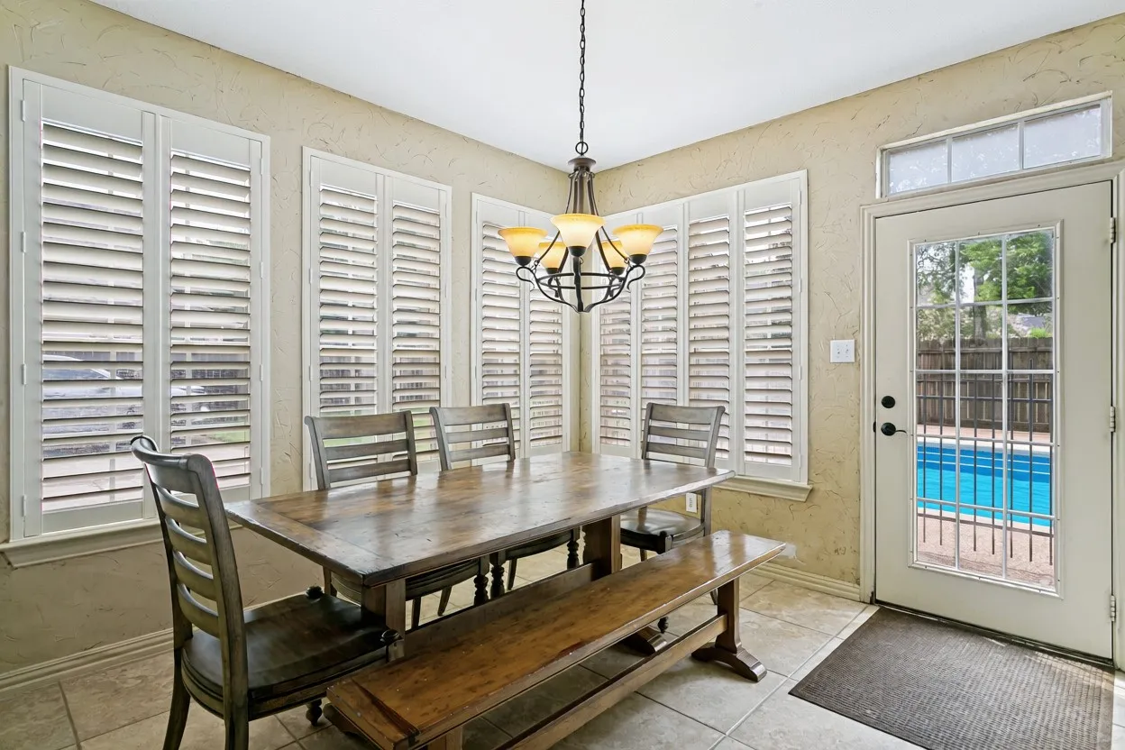Single Family Residence For Sale in Tarrant County , 2307 Still Point Lane, Colleyville, Texas 76034, 4 Bedroom, 4 Bathroom, 2 Garage spaces, 3,676 Sqft, built in 1997, mls#21329841, Real Estate Agent in Colleyville, Homes For Sale in Tarrant county, Homes For Sale in Colleyville, Realtor in Colleyville Texas, Real Estate Brokerage Independent Realty Texas, Luminita Cordes Realtor