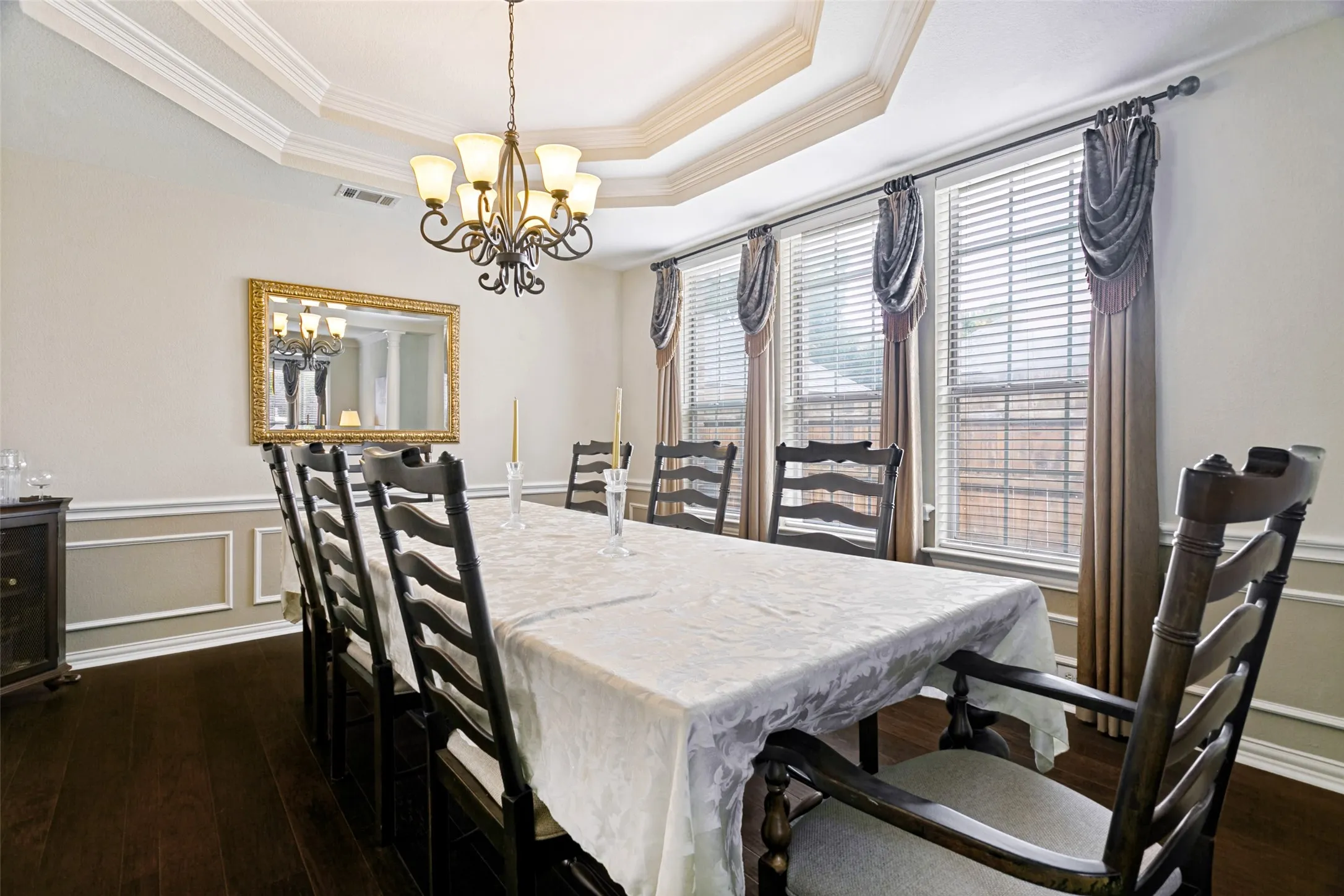 Single Family Residence For Sale in Tarrant County , 2307 Still Point Lane, Colleyville, Texas 76034, 4 Bedroom, 4 Bathroom, 2 Garage spaces, 3,676 Sqft, built in 1997, mls#21329841, Real Estate Agent in Colleyville, Homes For Sale in Tarrant county, Homes For Sale in Colleyville, Realtor in Colleyville Texas, Real Estate Brokerage Independent Realty Texas, Luminita Cordes Realtor
