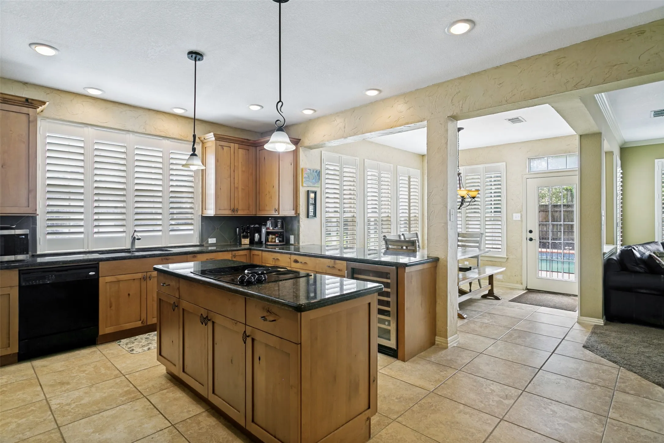 Single Family Residence For Sale in Tarrant County , 2307 Still Point Lane, Colleyville, Texas 76034, 4 Bedroom, 4 Bathroom, 2 Garage spaces, 3,676 Sqft, built in 1997, mls#21329841, Real Estate Agent in Colleyville, Homes For Sale in Tarrant county, Homes For Sale in Colleyville, Realtor in Colleyville Texas, Real Estate Brokerage Independent Realty Texas, Luminita Cordes Realtor