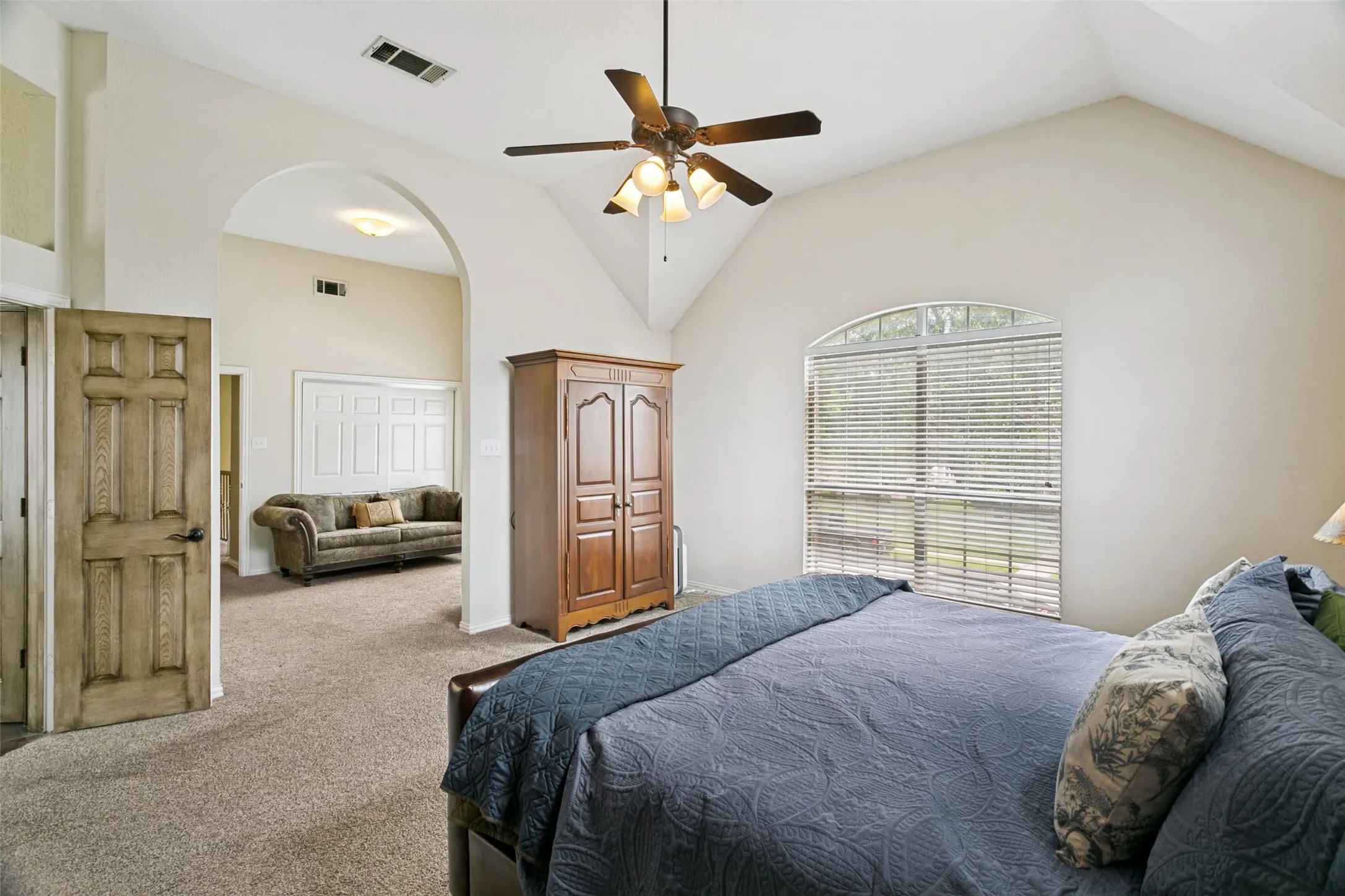 Single Family Residence For Sale in Tarrant County , 2307 Still Point Lane, Colleyville, Texas 76034, 4 Bedroom, 4 Bathroom, 2 Garage spaces, 3,676 Sqft, built in 1997, mls#21329841, Real Estate Agent in Colleyville, Homes For Sale in Tarrant county, Homes For Sale in Colleyville, Realtor in Colleyville Texas, Real Estate Brokerage Independent Realty Texas, Luminita Cordes Realtor