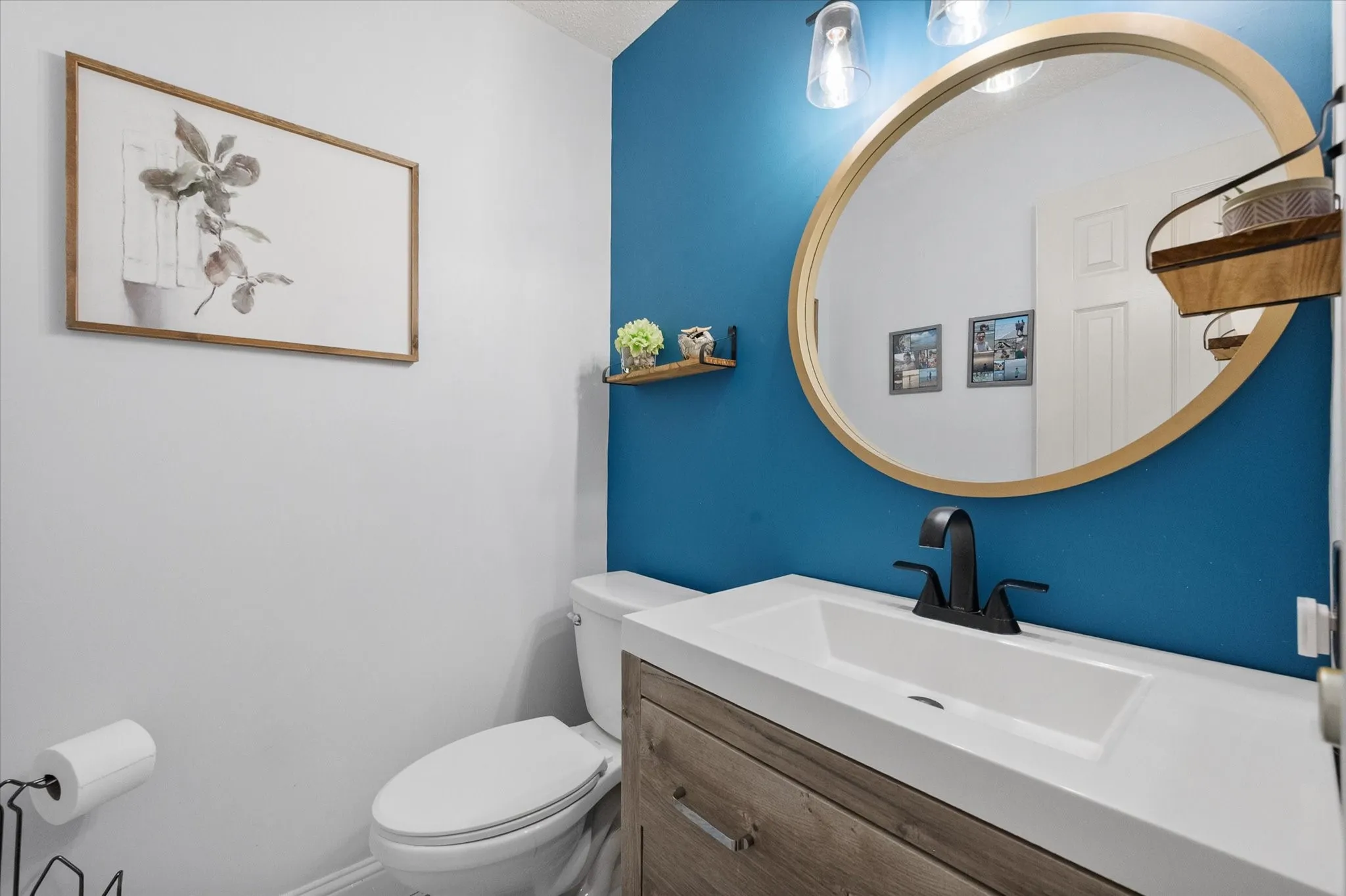Downstairs half bath