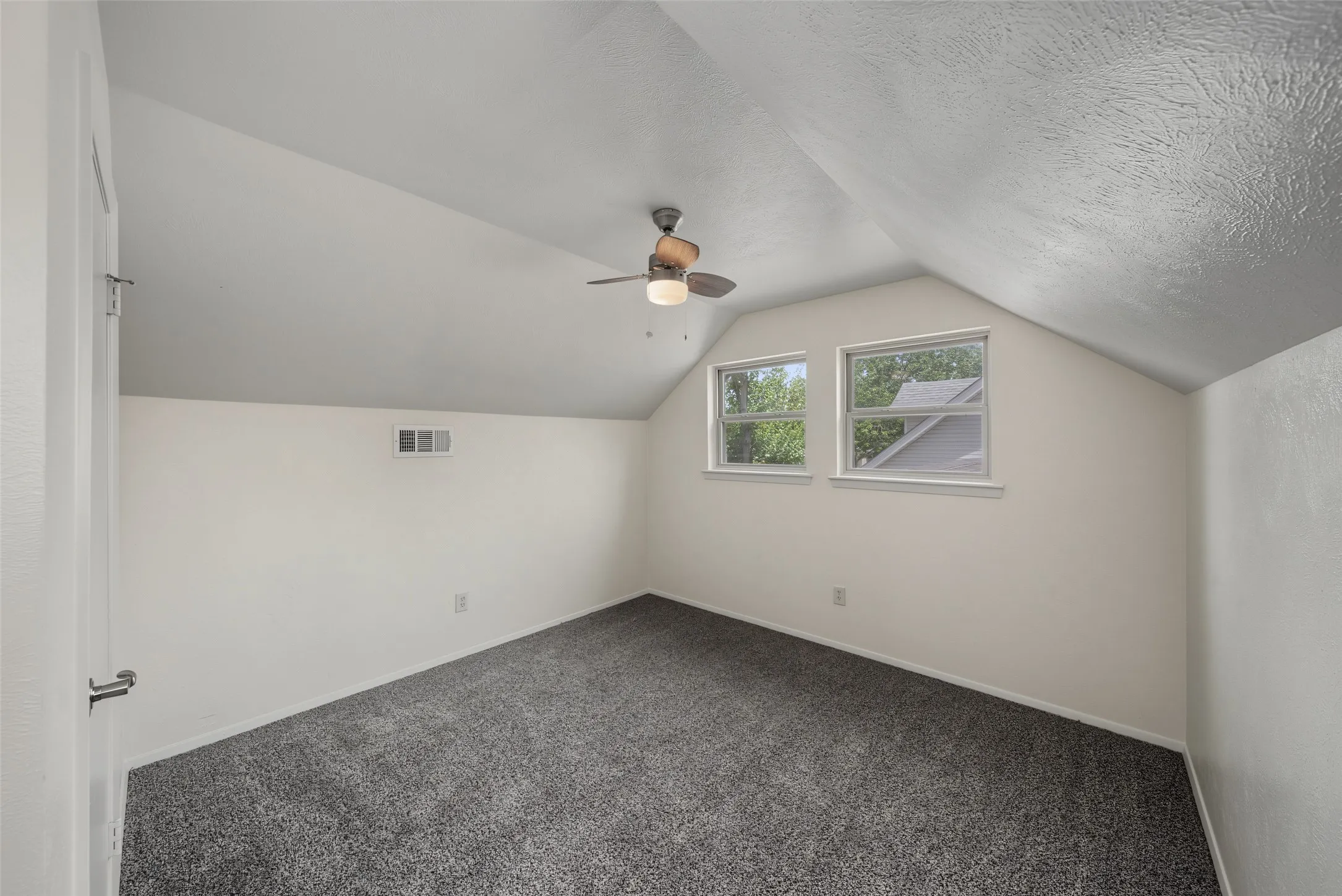 Single Family Residence For Sale in Tarrant County , 245 Pimlico Way, Saginaw, Texas 76179, 3 Bedroom, 2 Bathroom, 2 Garage spaces, 1,558 Sqft, built in 1966, mls#21333855, Real Estate Agent in Saginaw, Homes For Sale in Tarrant county, Homes For Sale in Saginaw, Realtor in Saginaw Texas, Real Estate Brokerage Independent Realty Texas, Luminita Cordes Realtor
