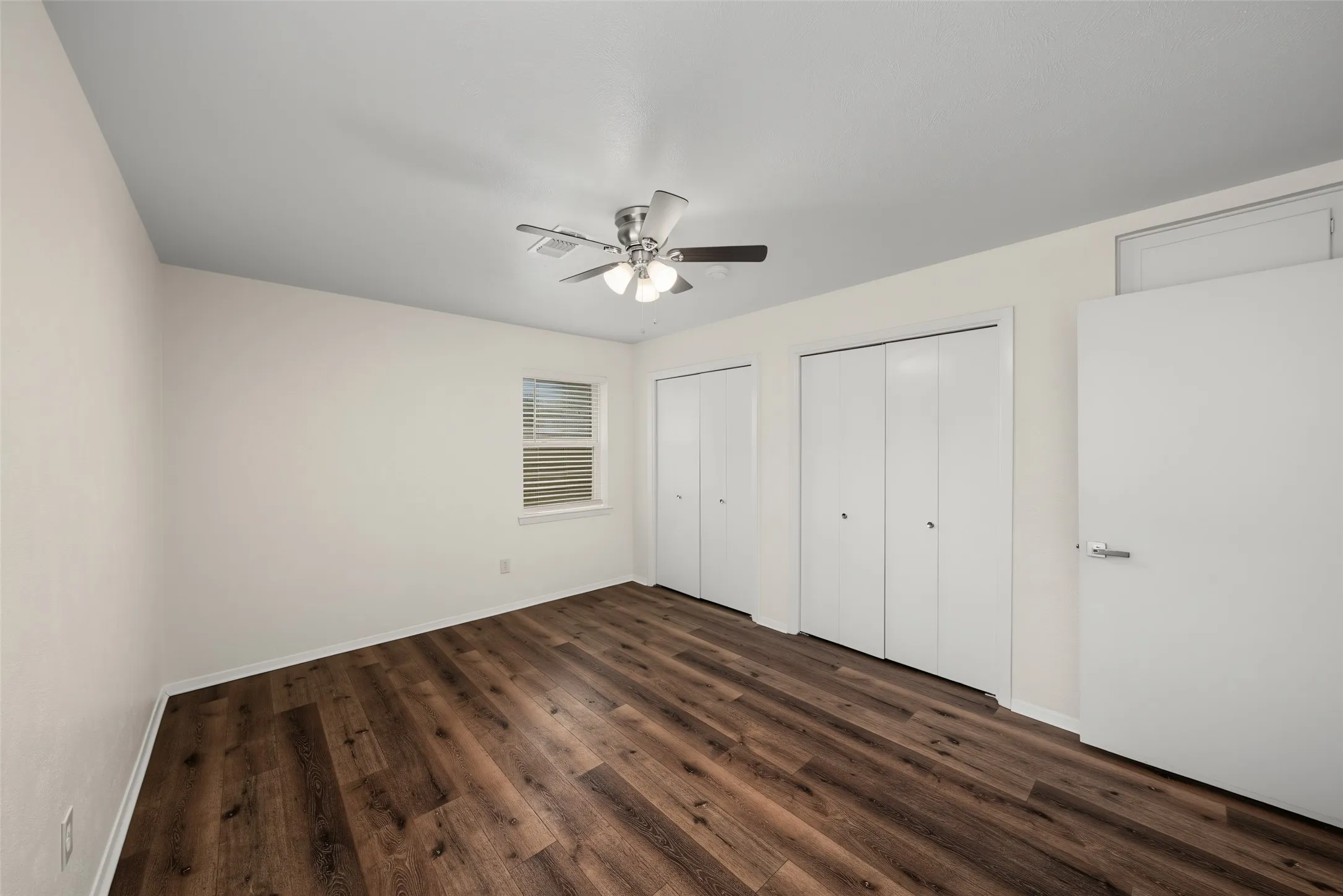 Single Family Residence For Sale in Tarrant County , 245 Pimlico Way, Saginaw, Texas 76179, 3 Bedroom, 2 Bathroom, 2 Garage spaces, 1,558 Sqft, built in 1966, mls#21333855, Real Estate Agent in Saginaw, Homes For Sale in Tarrant county, Homes For Sale in Saginaw, Realtor in Saginaw Texas, Real Estate Brokerage Independent Realty Texas, Luminita Cordes Realtor