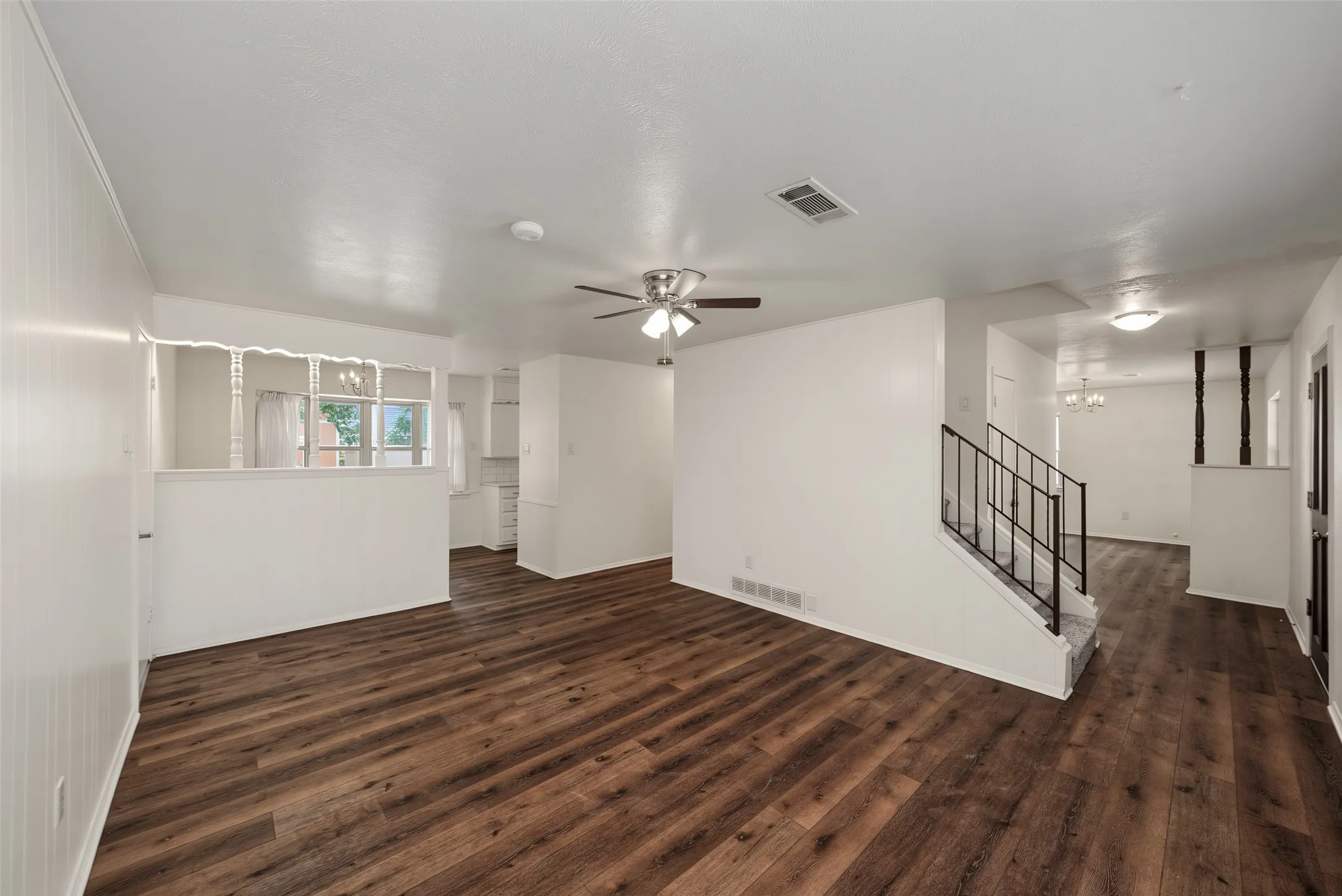 Single Family Residence For Sale in Tarrant County , 245 Pimlico Way, Saginaw, Texas 76179, 3 Bedroom, 2 Bathroom, 2 Garage spaces, 1,558 Sqft, built in 1966, mls#21333855, Real Estate Agent in Saginaw, Homes For Sale in Tarrant county, Homes For Sale in Saginaw, Realtor in Saginaw Texas, Real Estate Brokerage Independent Realty Texas, Luminita Cordes Realtor