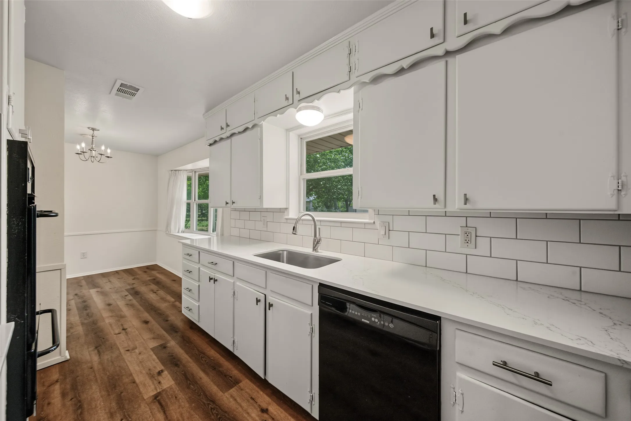 Single Family Residence For Sale in Tarrant County , 245 Pimlico Way, Saginaw, Texas 76179, 3 Bedroom, 2 Bathroom, 2 Garage spaces, 1,558 Sqft, built in 1966, mls#21333855, Real Estate Agent in Saginaw, Homes For Sale in Tarrant county, Homes For Sale in Saginaw, Realtor in Saginaw Texas, Real Estate Brokerage Independent Realty Texas, Luminita Cordes Realtor