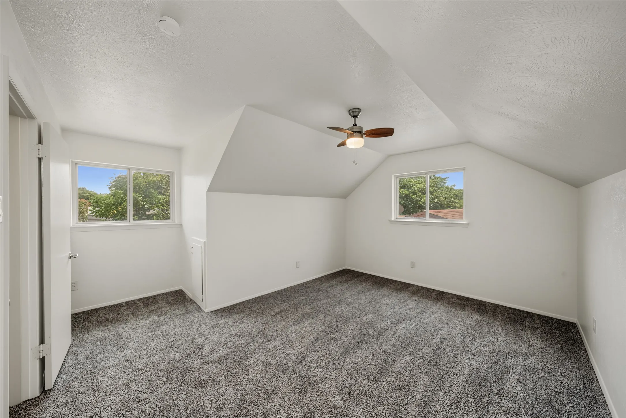 Single Family Residence For Sale in Tarrant County , 245 Pimlico Way, Saginaw, Texas 76179, 3 Bedroom, 2 Bathroom, 2 Garage spaces, 1,558 Sqft, built in 1966, mls#21333855, Real Estate Agent in Saginaw, Homes For Sale in Tarrant county, Homes For Sale in Saginaw, Realtor in Saginaw Texas, Real Estate Brokerage Independent Realty Texas, Luminita Cordes Realtor