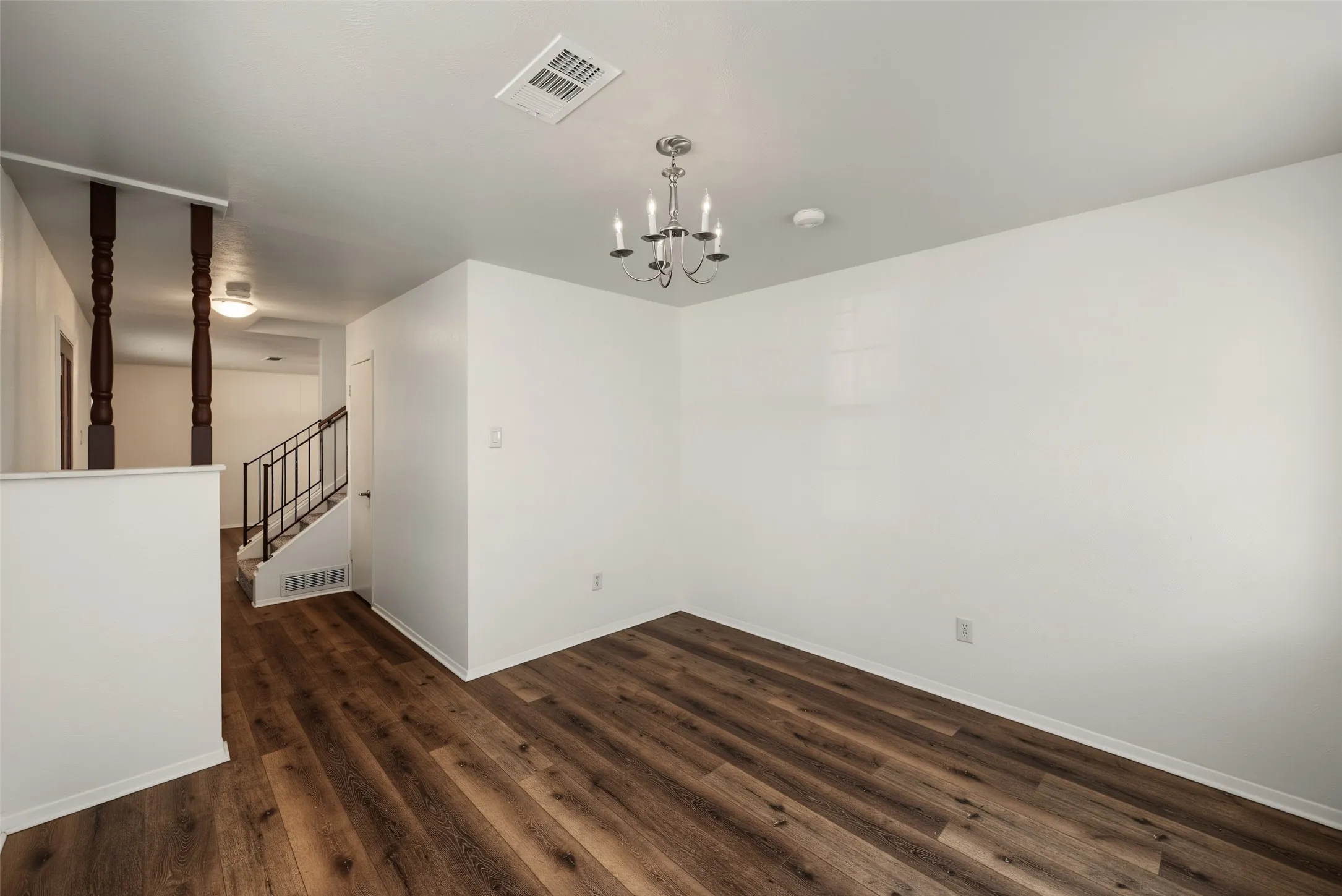 Single Family Residence For Sale in Tarrant County , 245 Pimlico Way, Saginaw, Texas 76179, 3 Bedroom, 2 Bathroom, 2 Garage spaces, 1,558 Sqft, built in 1966, mls#21333855, Real Estate Agent in Saginaw, Homes For Sale in Tarrant county, Homes For Sale in Saginaw, Realtor in Saginaw Texas, Real Estate Brokerage Independent Realty Texas, Luminita Cordes Realtor