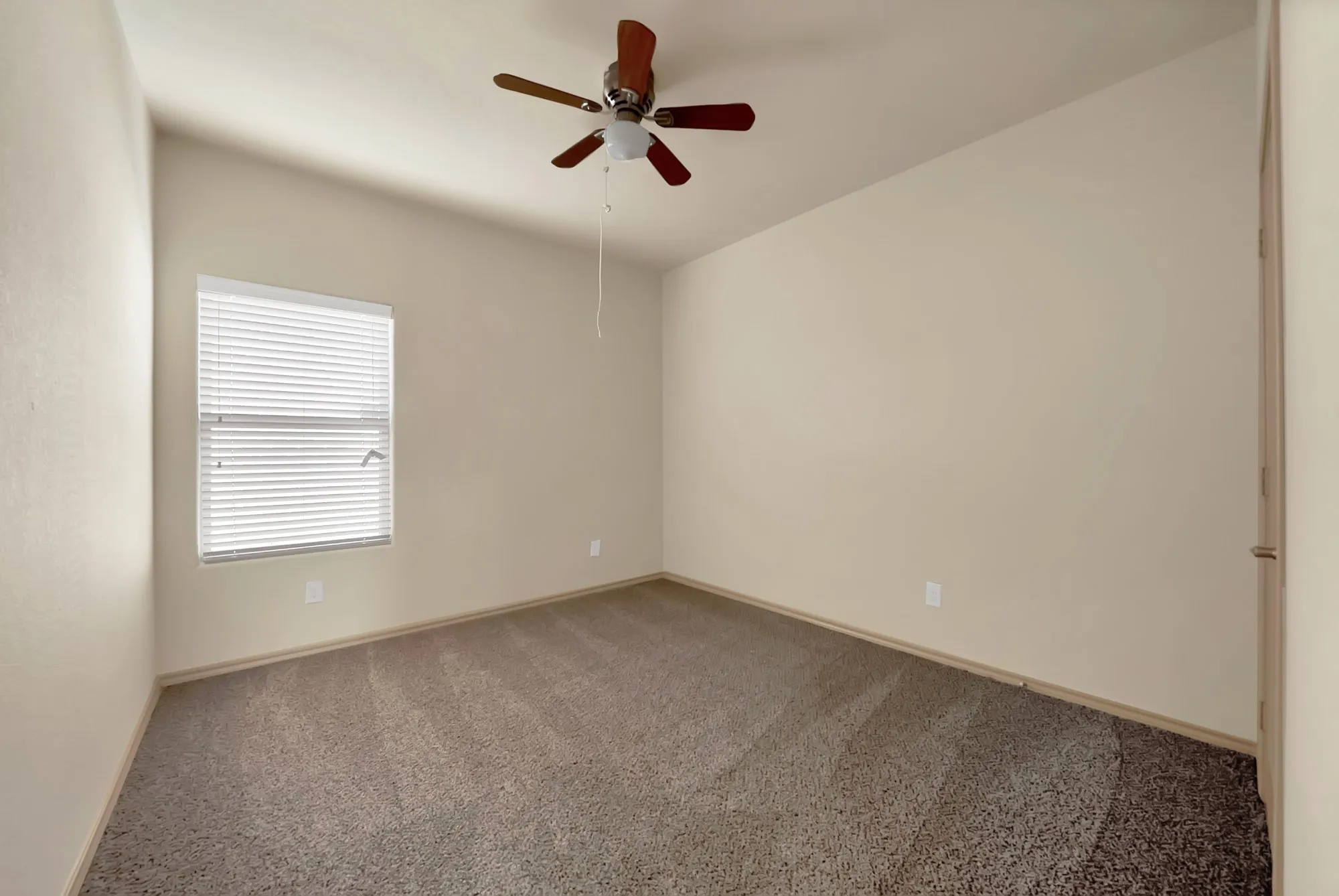Single Family Residence For Sale in Tarrant County , 1232 Doe Meadow Drive, Fort Worth, Texas 76028, 3 Bedroom, 2 Bathroom, 2 Garage spaces, 1,696 Sqft, built in 2013, mls#21333842, Real Estate Agent in Fort Worth, Homes For Sale in Tarrant county, Homes For Sale in Fort Worth, Realtor in Fort Worth Texas, Real Estate Brokerage Independent Realty Texas, Luminita Cordes Realtor