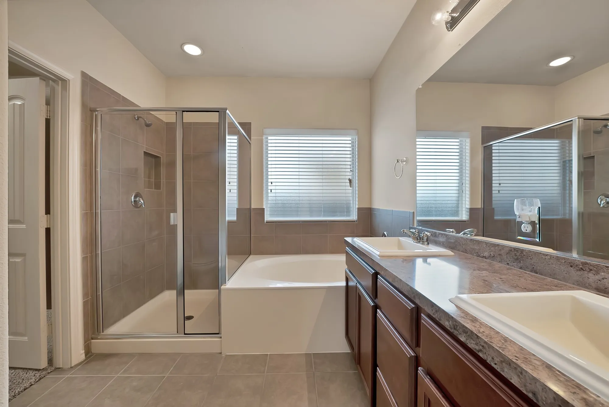 Single Family Residence For Sale in Tarrant County , 1232 Doe Meadow Drive, Fort Worth, Texas 76028, 3 Bedroom, 2 Bathroom, 2 Garage spaces, 1,696 Sqft, built in 2013, mls#21333842, Real Estate Agent in Fort Worth, Homes For Sale in Tarrant county, Homes For Sale in Fort Worth, Realtor in Fort Worth Texas, Real Estate Brokerage Independent Realty Texas, Luminita Cordes Realtor