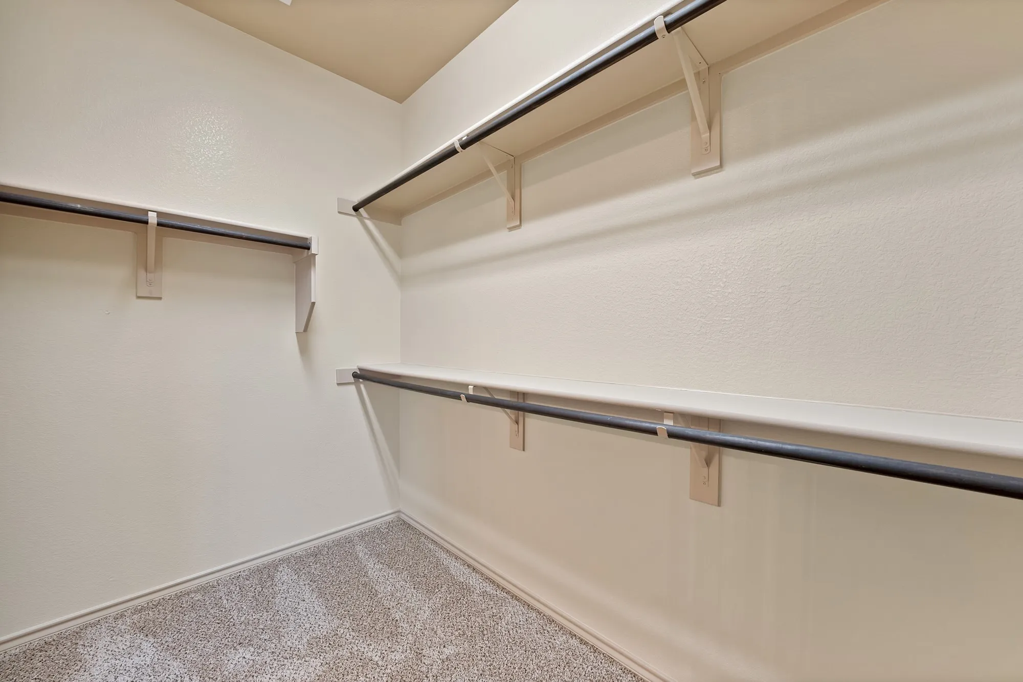 Single Family Residence For Sale in Tarrant County , 1232 Doe Meadow Drive, Fort Worth, Texas 76028, 3 Bedroom, 2 Bathroom, 2 Garage spaces, 1,696 Sqft, built in 2013, mls#21333842, Real Estate Agent in Fort Worth, Homes For Sale in Tarrant county, Homes For Sale in Fort Worth, Realtor in Fort Worth Texas, Real Estate Brokerage Independent Realty Texas, Luminita Cordes Realtor