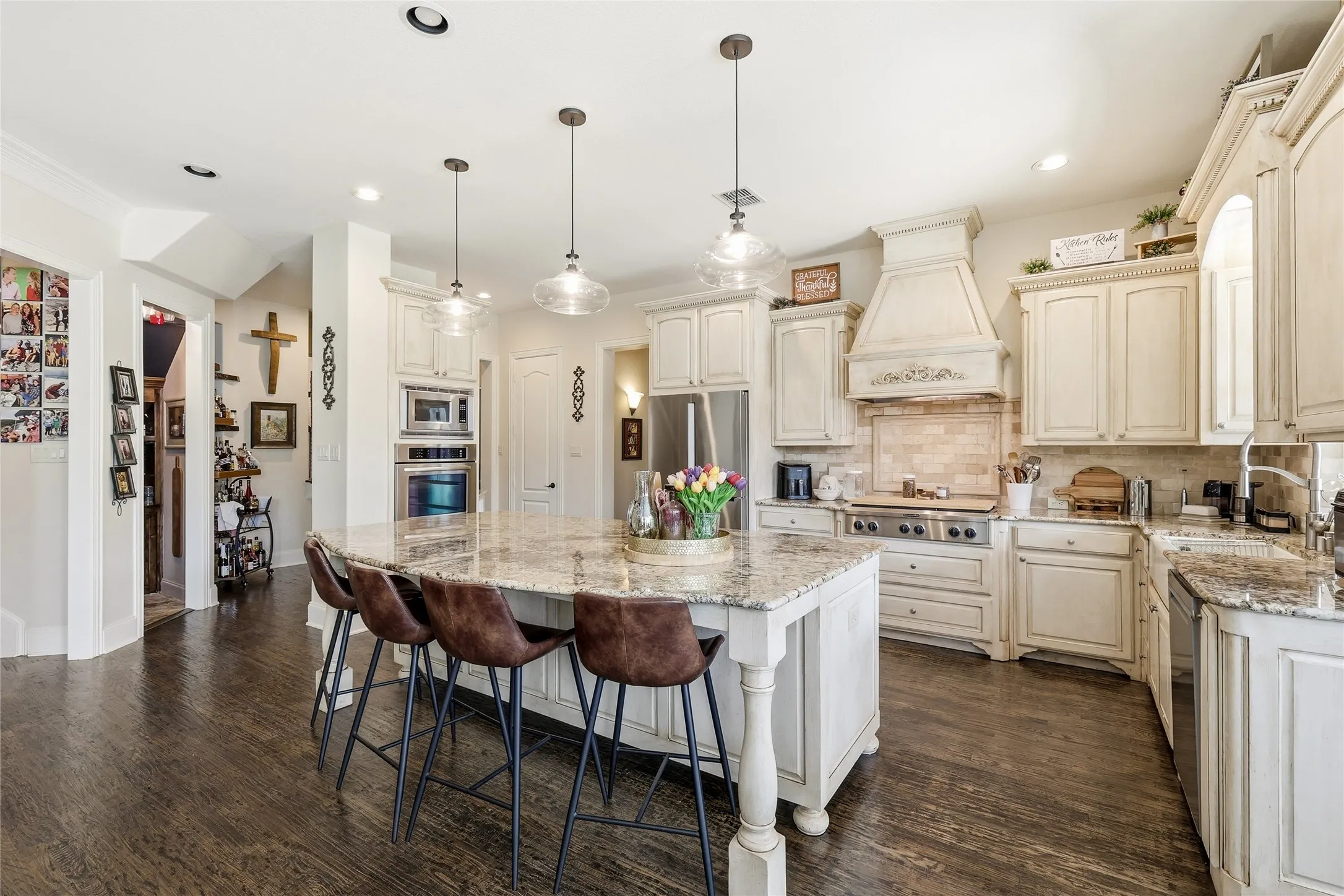 Single Family Residence For Sale in Denton County , 9031 Cedar Ridge, Lantana, Texas 76226, 4 Bedroom, 5 Bathroom, 3 Garage spaces, 5,062 Sqft, built in 2008, mls#21332422, Real Estate Agent in Lantana, Homes For Sale in Denton county, Homes For Sale in Lantana, Realtor in Lantana Texas, Real Estate Brokerage Independent Realty Texas, Luminita Cordes Realtor