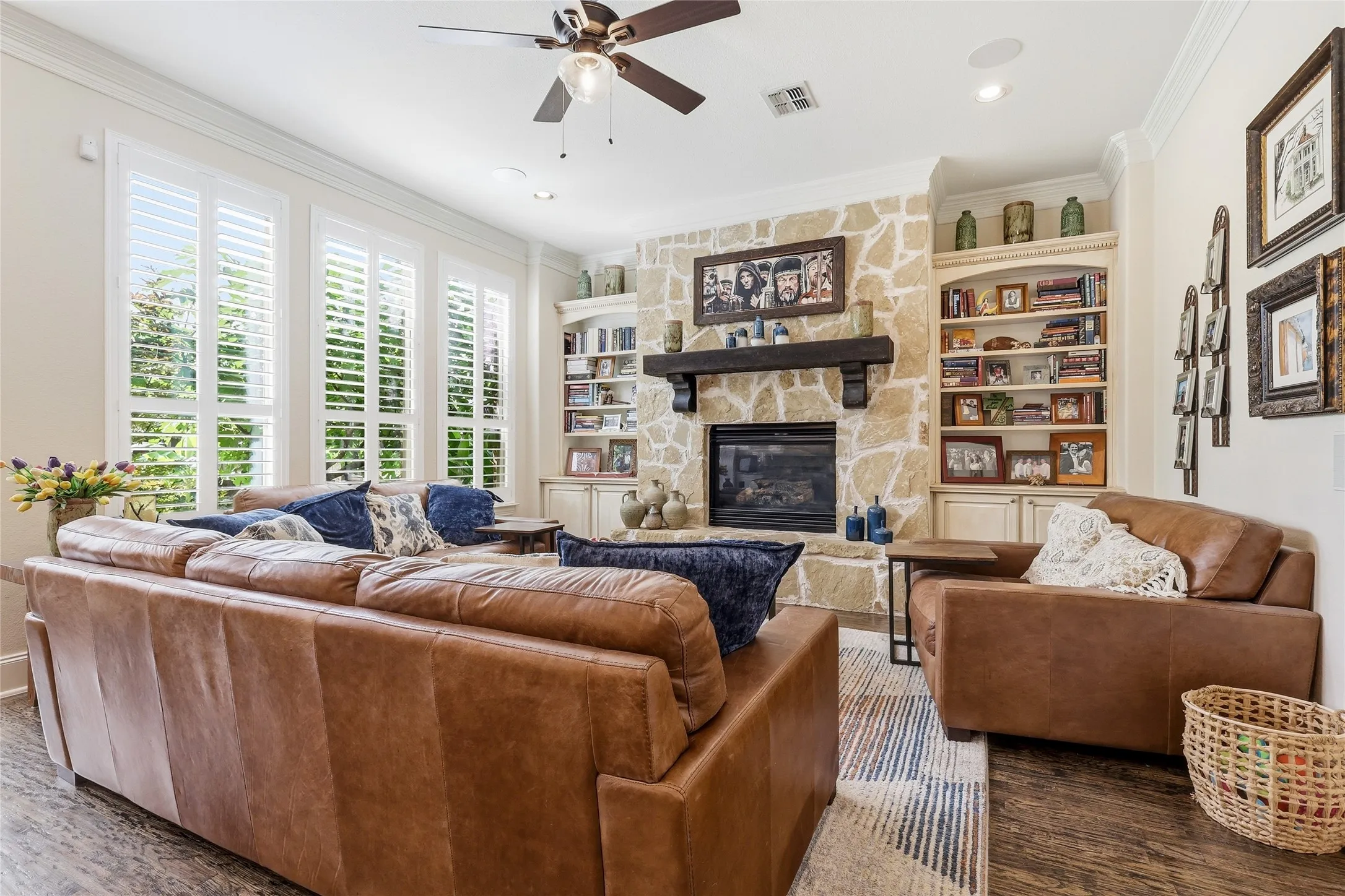 Single Family Residence For Sale in Denton County , 9031 Cedar Ridge, Lantana, Texas 76226, 4 Bedroom, 5 Bathroom, 3 Garage spaces, 5,062 Sqft, built in 2008, mls#21332422, Real Estate Agent in Lantana, Homes For Sale in Denton county, Homes For Sale in Lantana, Realtor in Lantana Texas, Real Estate Brokerage Independent Realty Texas, Luminita Cordes Realtor