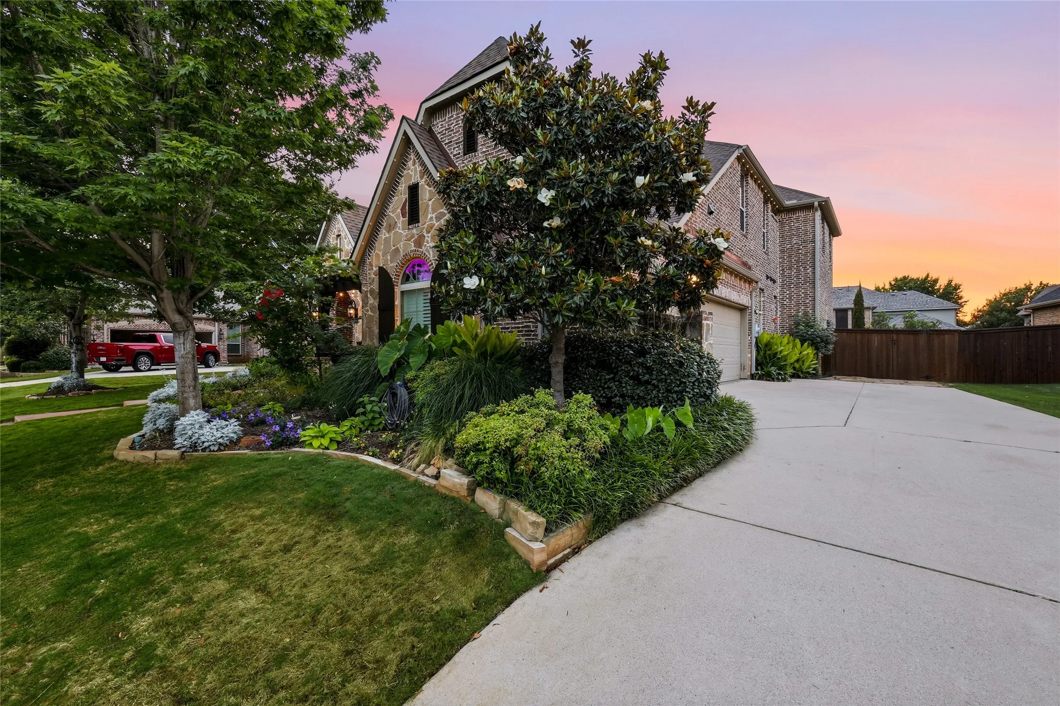 Single Family Residence For Sale in Denton County , 9031 Cedar Ridge, Lantana, Texas 76226, 4 Bedroom, 5 Bathroom, 3 Garage spaces, 5,062 Sqft, built in 2008, mls#21332422, Real Estate Agent in Lantana, Homes For Sale in Denton county, Homes For Sale in Lantana, Realtor in Lantana Texas, Real Estate Brokerage Independent Realty Texas, Luminita Cordes Realtor