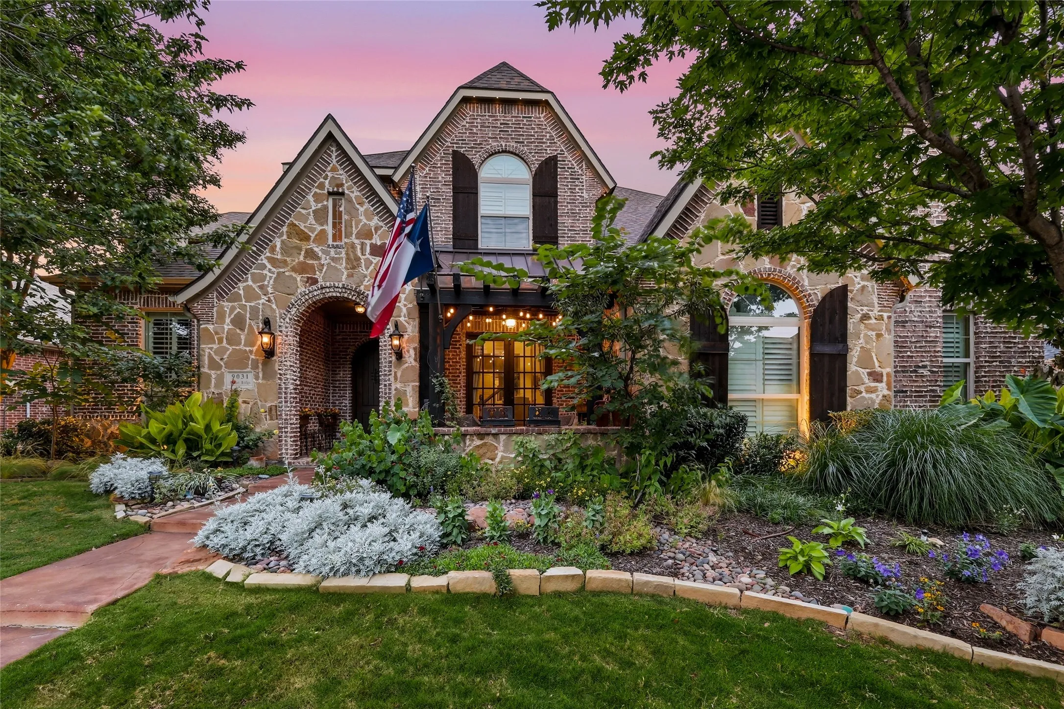 Single Family Residence For Sale in Denton County , 9031 Cedar Ridge, Lantana, Texas 76226, 4 Bedroom, 5 Bathroom, 3 Garage spaces, 5,062 Sqft, built in 2008, mls#21332422, Real Estate Agent in Lantana, Homes For Sale in Denton county, Homes For Sale in Lantana, Realtor in Lantana Texas, Real Estate Brokerage Independent Realty Texas, Luminita Cordes Realtor