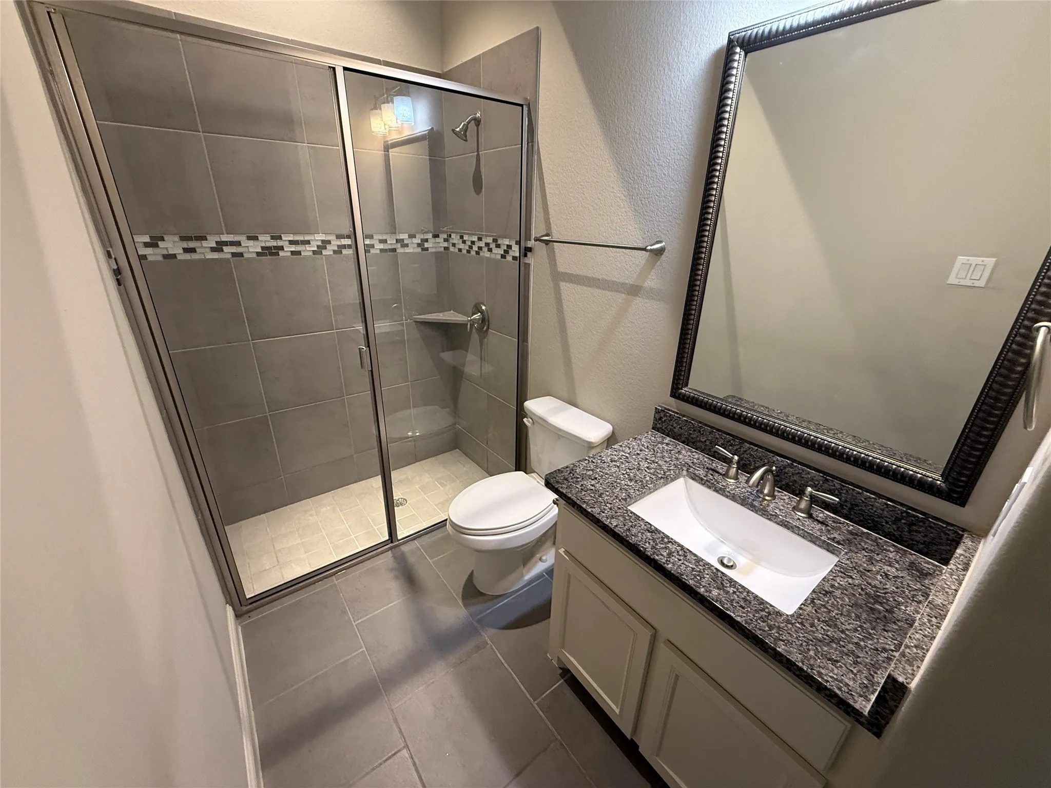Single Family Residence For Rent in Tarrant County , 1101 Prairie Ridge Lane, Arlington, Texas 76005, 5 Bedroom, 5 Bathroom, 3 Garage spaces, 4,331 Sqft, built in 2017, mls#21333789, Real Estate Agent in Arlington, Homes For Rent in Tarrant county, Homes For Rent in Arlington, Realtor in Arlington Texas, Real Estate Brokerage Independent Realty Texas, Luminita Cordes Realtor
