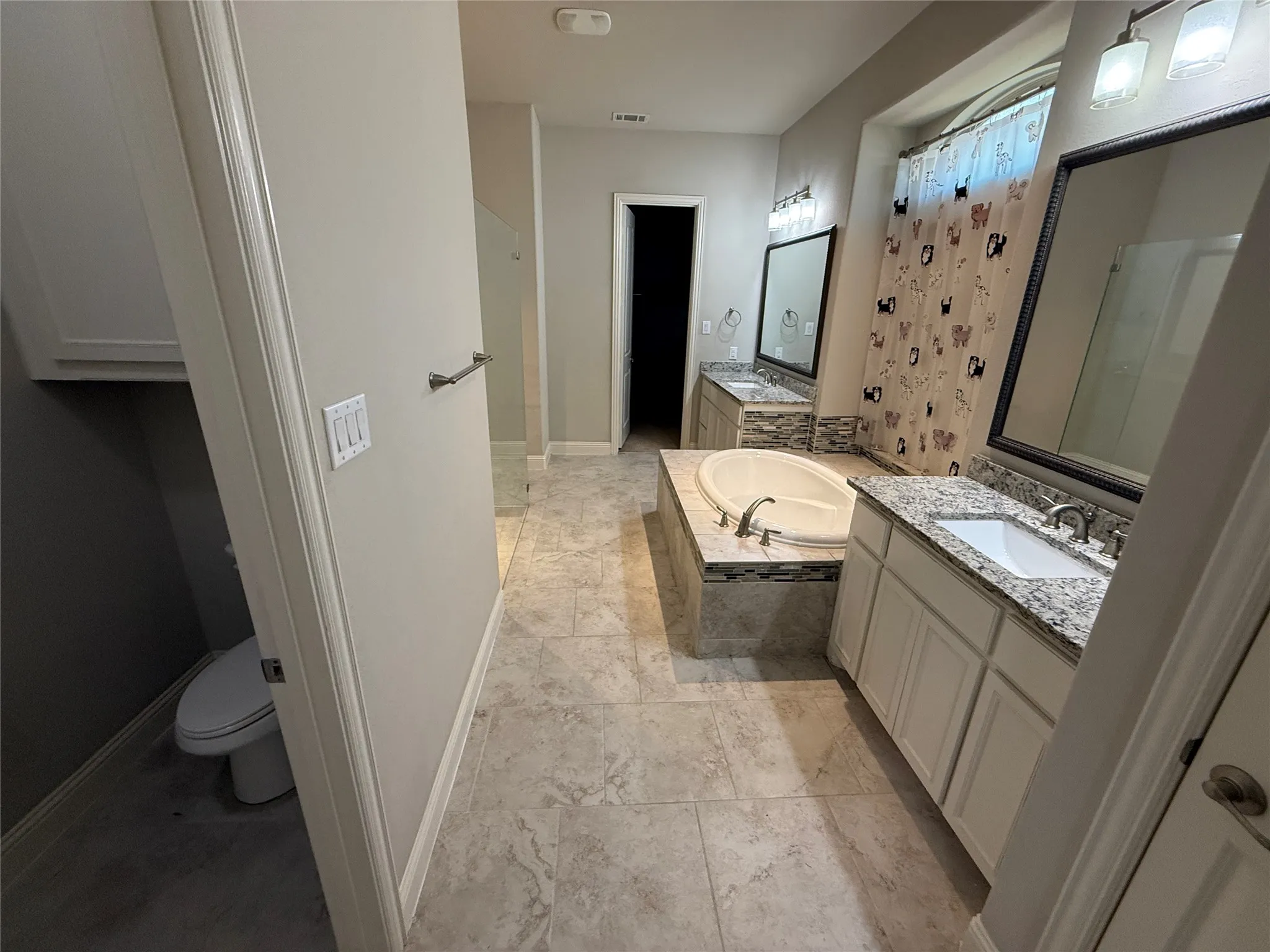 Single Family Residence For Rent in Tarrant County , 1101 Prairie Ridge Lane, Arlington, Texas 76005, 5 Bedroom, 5 Bathroom, 3 Garage spaces, 4,331 Sqft, built in 2017, mls#21333789, Real Estate Agent in Arlington, Homes For Rent in Tarrant county, Homes For Rent in Arlington, Realtor in Arlington Texas, Real Estate Brokerage Independent Realty Texas, Luminita Cordes Realtor