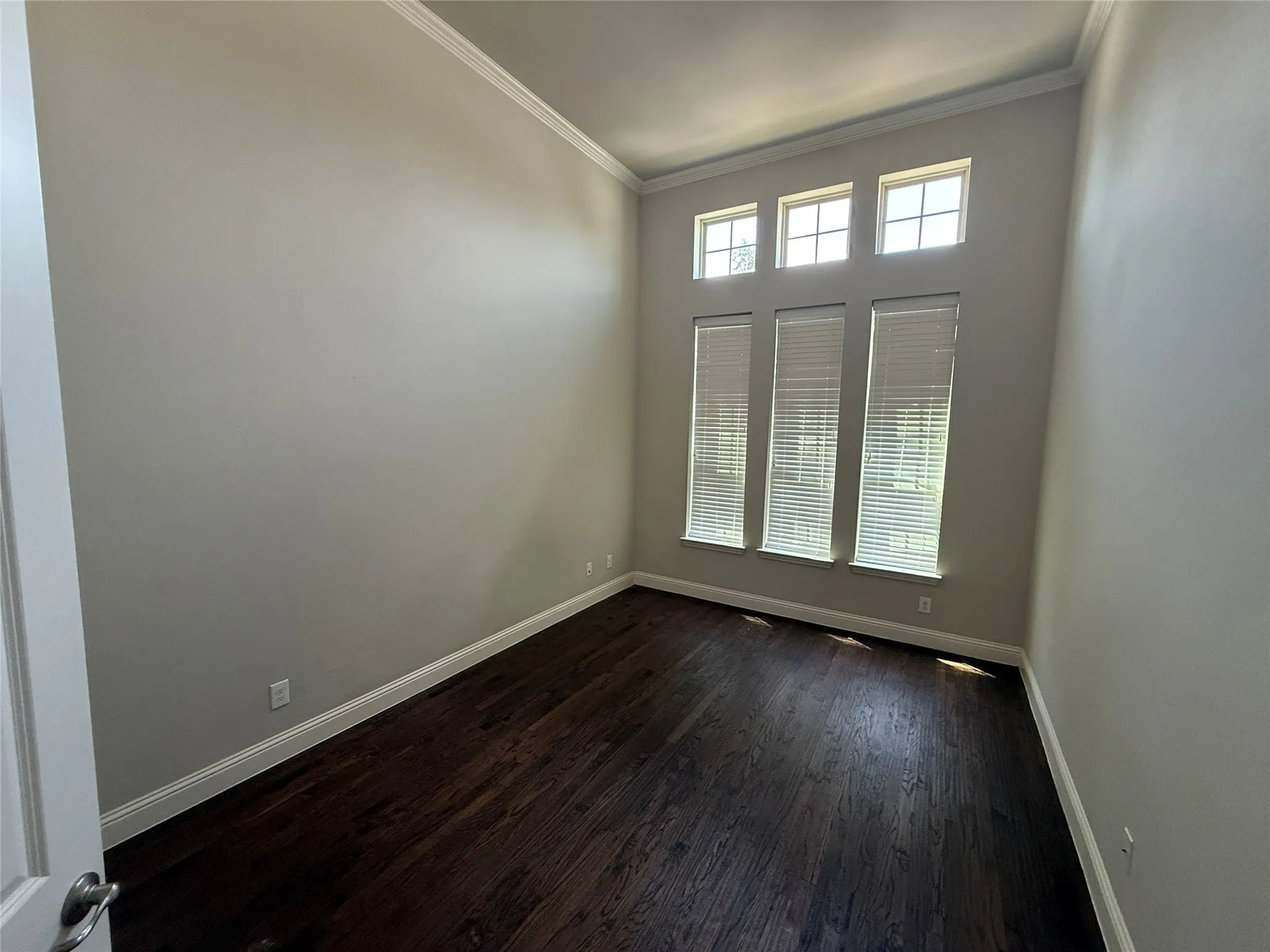 Single Family Residence For Rent in Tarrant County , 1101 Prairie Ridge Lane, Arlington, Texas 76005, 5 Bedroom, 5 Bathroom, 3 Garage spaces, 4,331 Sqft, built in 2017, mls#21333789, Real Estate Agent in Arlington, Homes For Rent in Tarrant county, Homes For Rent in Arlington, Realtor in Arlington Texas, Real Estate Brokerage Independent Realty Texas, Luminita Cordes Realtor
