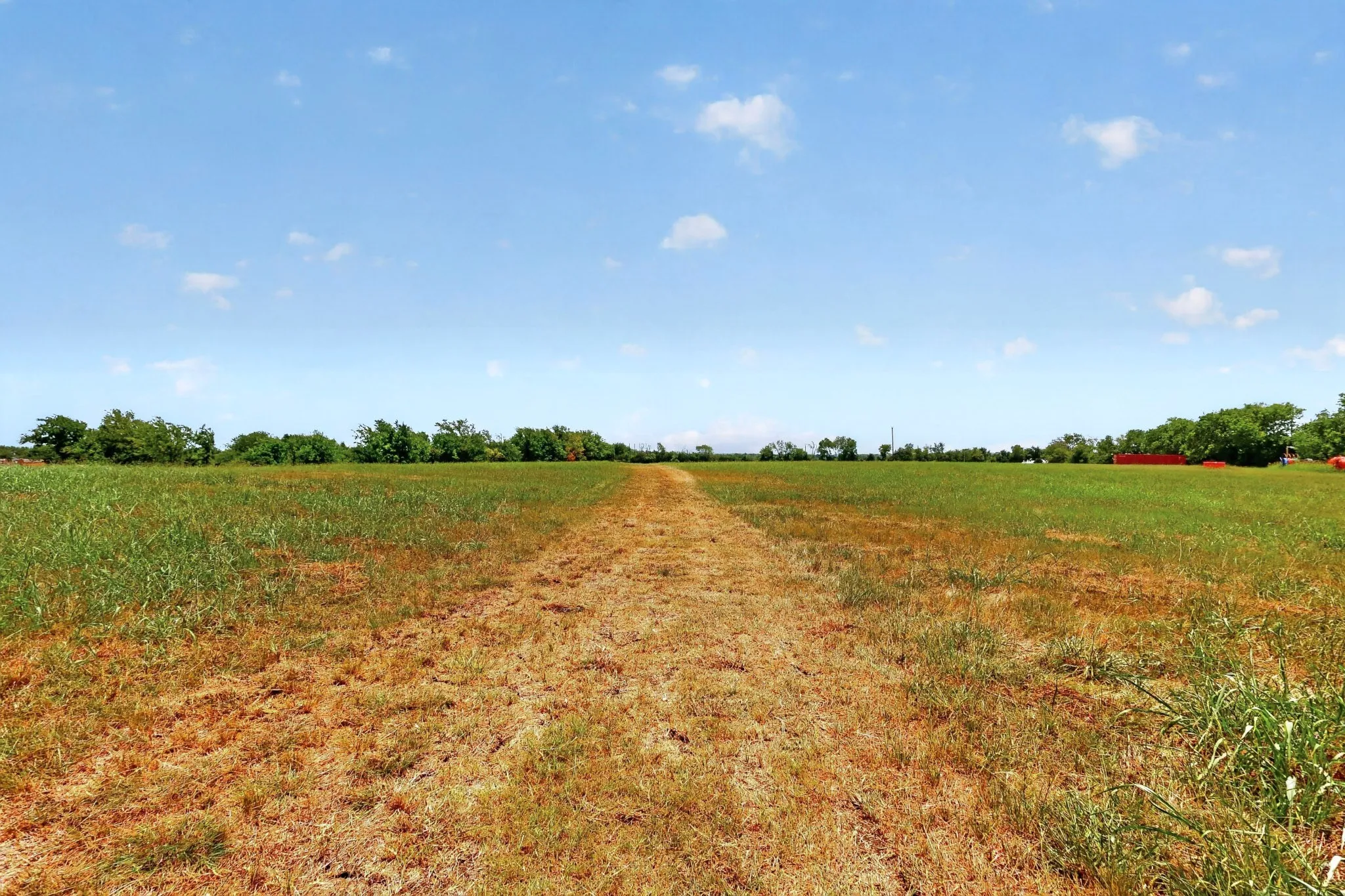 Single Family Residence For Sale in Kaufman County , 8487 County Road 308, Terrell, Texas 75161, 4 Bedroom, 2 Bathroom, Garage spaces, 2,084 Sqft, built in 1980, mls#21330829, Real Estate Agent in Terrell, Homes For Sale in Kaufman county, Homes For Sale in Terrell, Realtor in Terrell Texas, Real Estate Brokerage Independent Realty Texas, Luminita Cordes Realtor