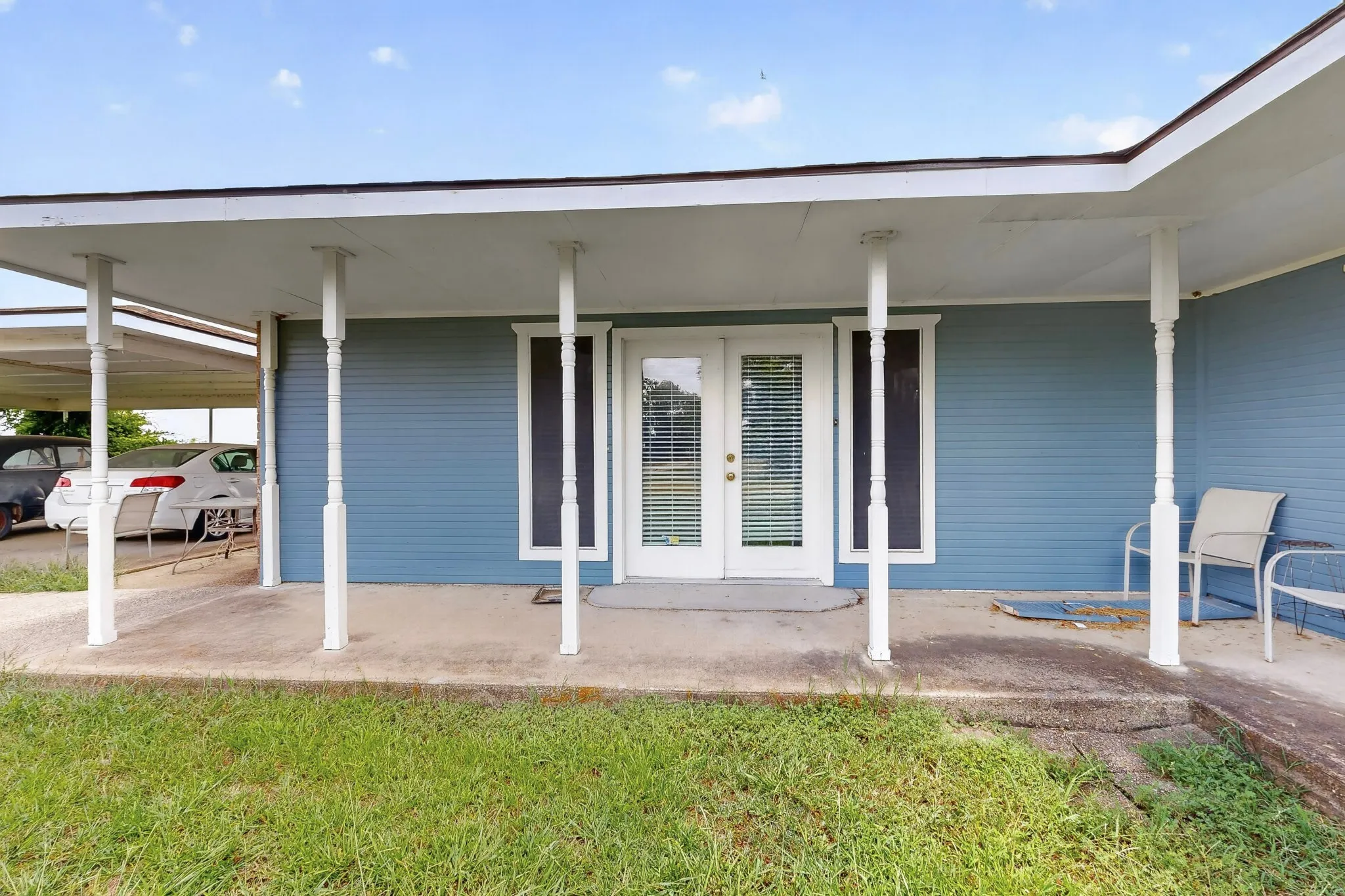 Single Family Residence For Sale in Kaufman County , 8487 County Road 308, Terrell, Texas 75161, 4 Bedroom, 2 Bathroom, Garage spaces, 2,084 Sqft, built in 1980, mls#21330829, Real Estate Agent in Terrell, Homes For Sale in Kaufman county, Homes For Sale in Terrell, Realtor in Terrell Texas, Real Estate Brokerage Independent Realty Texas, Luminita Cordes Realtor