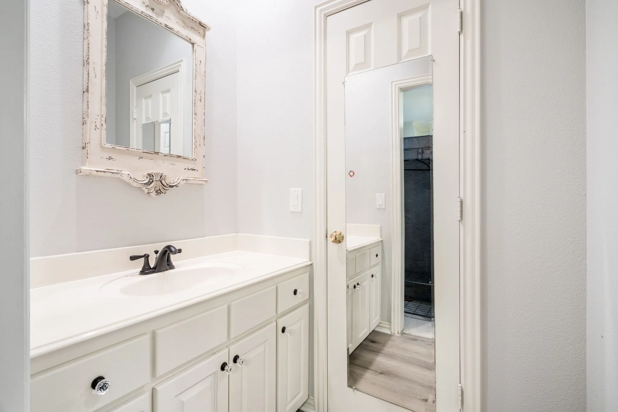 Single Family Residence For Sale in Collin County , 5008 Charles Place, Plano, Texas 75093, 4 Bedroom, 5 Bathroom, 3 Garage spaces, 4,290 Sqft, built in 1992, mls#21319524, Real Estate Agent in Plano, Homes For Sale in Collin county, Homes For Sale in Plano, Realtor in Plano Texas, Real Estate Brokerage Independent Realty Texas, Luminita Cordes Realtor