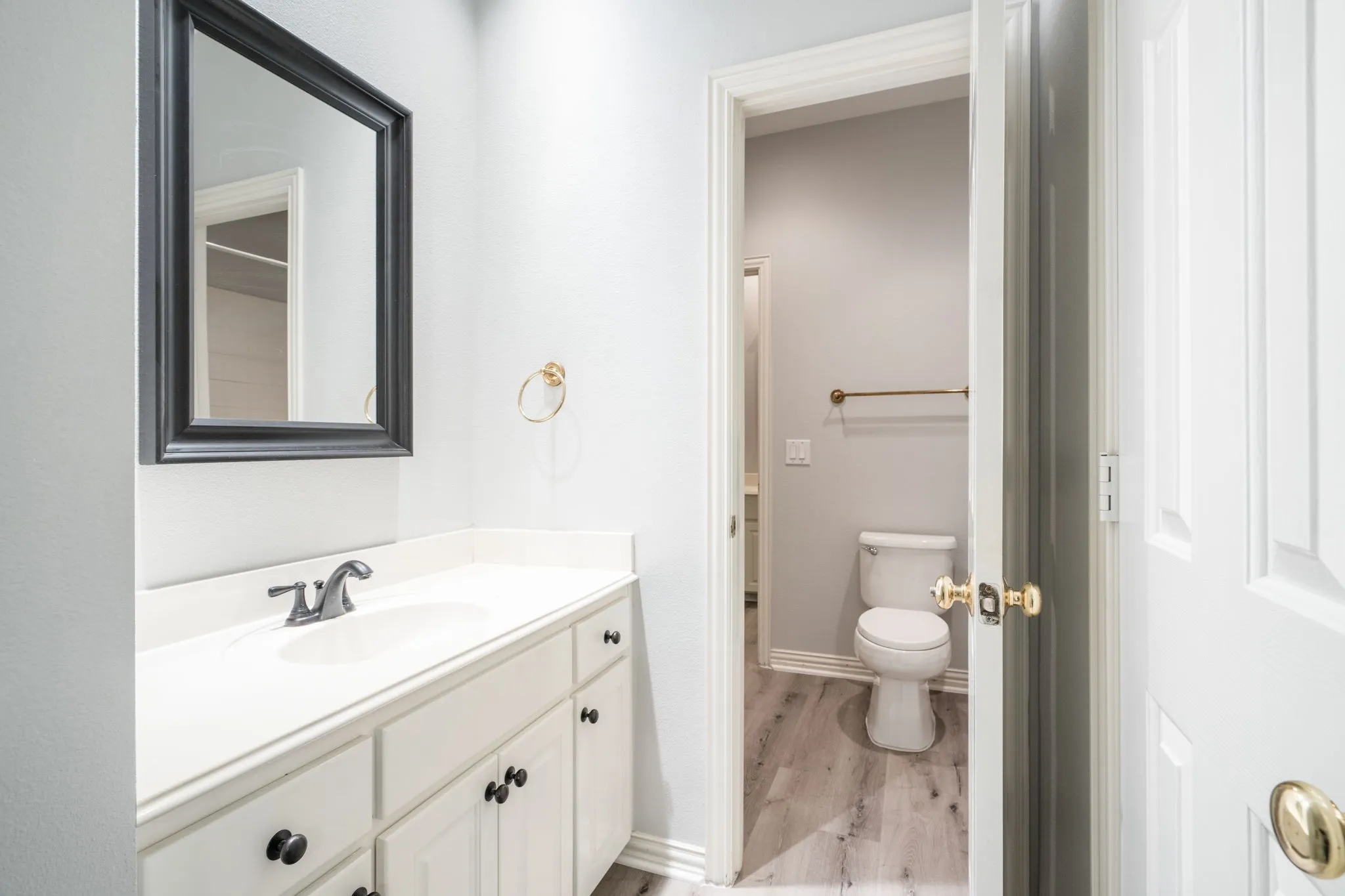 Single Family Residence For Sale in Collin County , 5008 Charles Place, Plano, Texas 75093, 4 Bedroom, 5 Bathroom, 3 Garage spaces, 4,290 Sqft, built in 1992, mls#21319524, Real Estate Agent in Plano, Homes For Sale in Collin county, Homes For Sale in Plano, Realtor in Plano Texas, Real Estate Brokerage Independent Realty Texas, Luminita Cordes Realtor