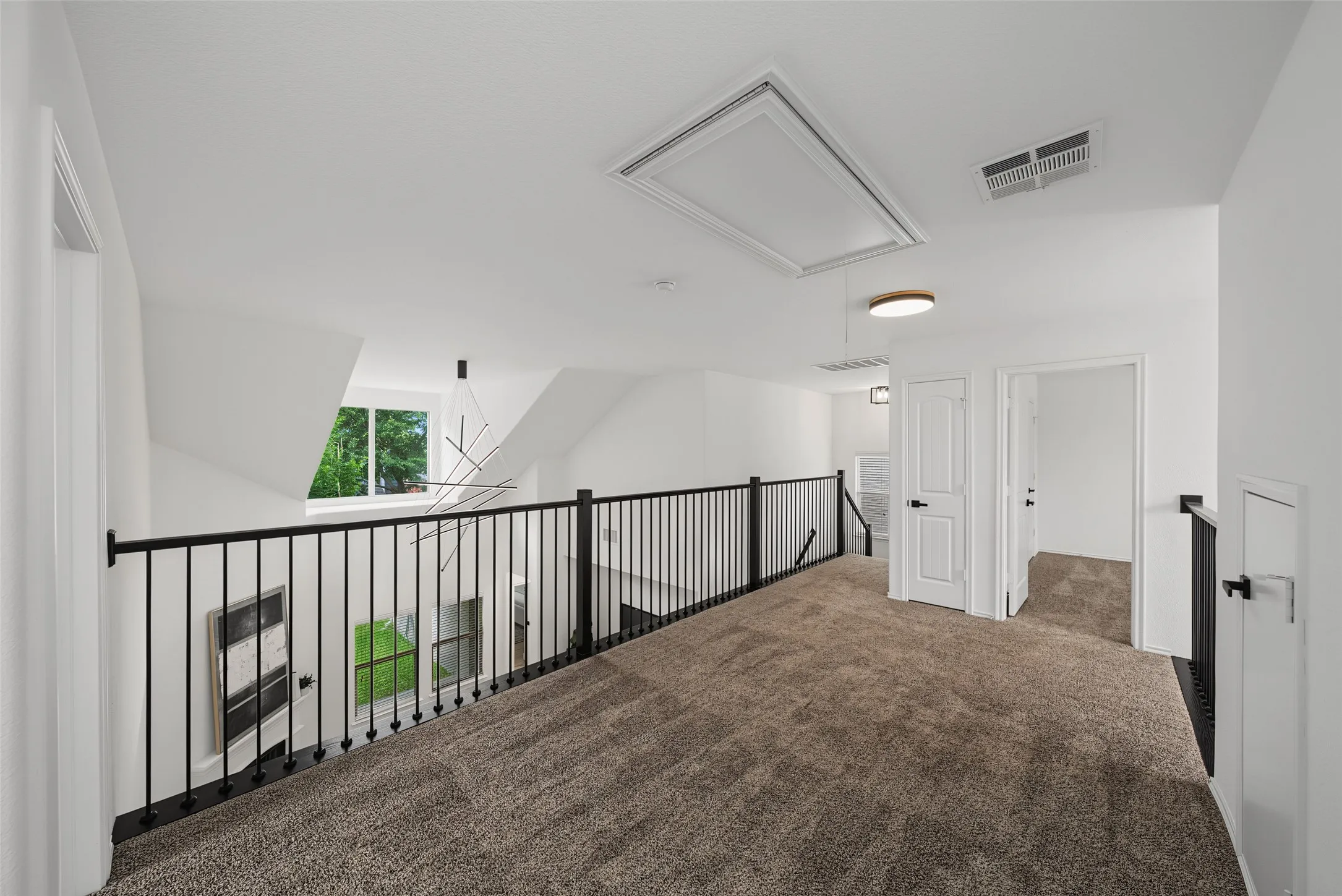 Single Family Residence For Sale in Collin County , 9713 Tipperary Drive, Mc Kinney, Texas 75072, 3 Bedroom, 3 Bathroom, 2 Garage spaces, 2,425 Sqft, built in 2010, mls#21333882, Real Estate Agent in Mc Kinney, Homes For Sale in Collin county, Homes For Sale in Mc Kinney, Realtor in Mc Kinney Texas, Real Estate Brokerage Independent Realty Texas, Luminita Cordes Realtor