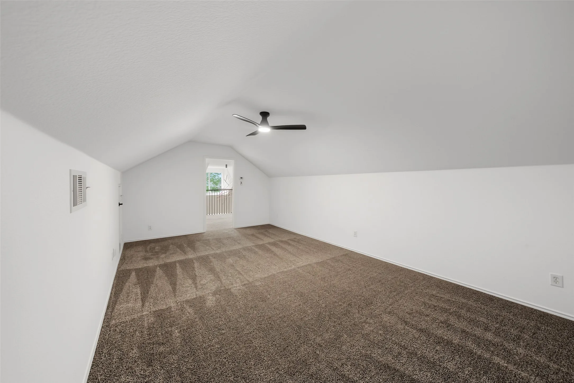 Single Family Residence For Sale in Collin County , 9713 Tipperary Drive, Mc Kinney, Texas 75072, 3 Bedroom, 3 Bathroom, 2 Garage spaces, 2,425 Sqft, built in 2010, mls#21333882, Real Estate Agent in Mc Kinney, Homes For Sale in Collin county, Homes For Sale in Mc Kinney, Realtor in Mc Kinney Texas, Real Estate Brokerage Independent Realty Texas, Luminita Cordes Realtor