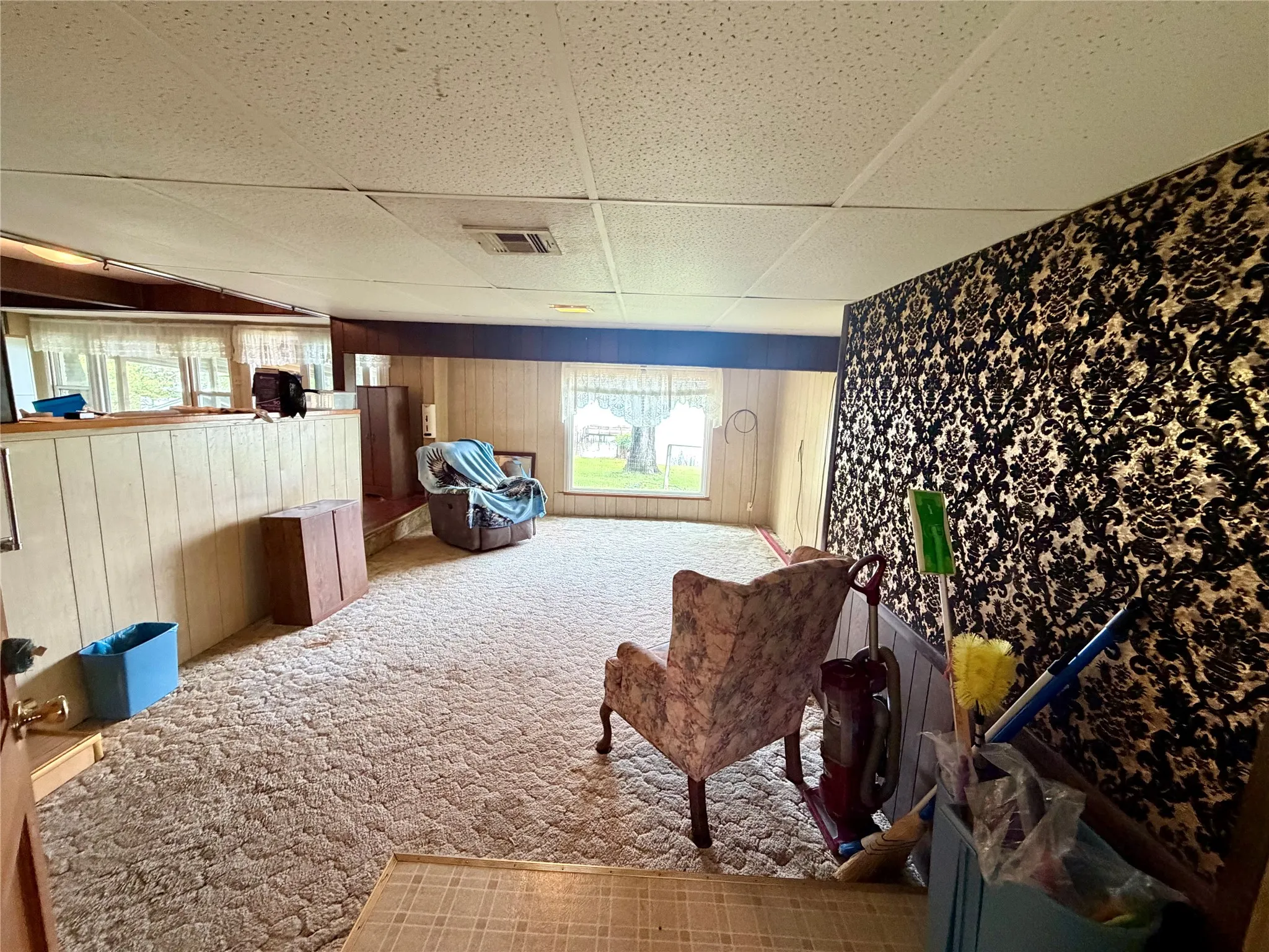 Single Family Residence For Sale in Limestone County , 1857 LCR 377, Mexia, Texas 76667, 2 Bedroom, 2 Bathroom, Garage spaces, 1,896 Sqft, built in 1969, mls#21333347, Real Estate Agent in Mexia, Homes For Sale in Limestone county, Homes For Sale in Mexia, Realtor in Mexia Texas, Real Estate Brokerage Independent Realty Texas, Luminita Cordes Realtor