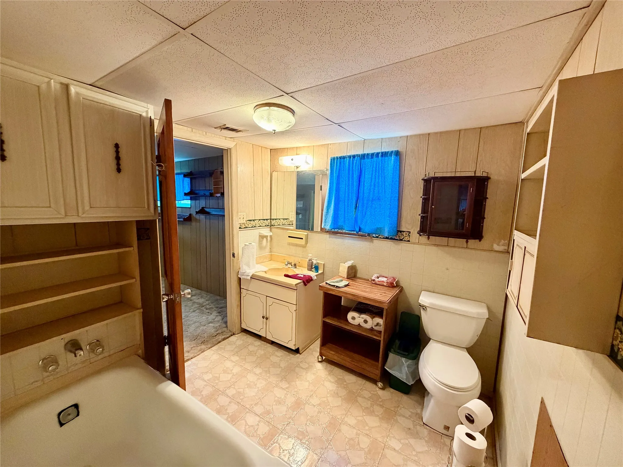 Single Family Residence For Sale in Limestone County , 1857 LCR 377, Mexia, Texas 76667, 2 Bedroom, 2 Bathroom, Garage spaces, 1,896 Sqft, built in 1969, mls#21333347, Real Estate Agent in Mexia, Homes For Sale in Limestone county, Homes For Sale in Mexia, Realtor in Mexia Texas, Real Estate Brokerage Independent Realty Texas, Luminita Cordes Realtor