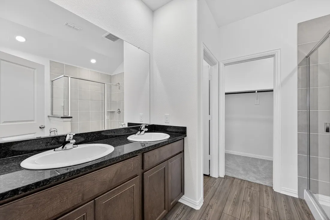 2343 Buffalo Bayou Way ~ Ready Now!