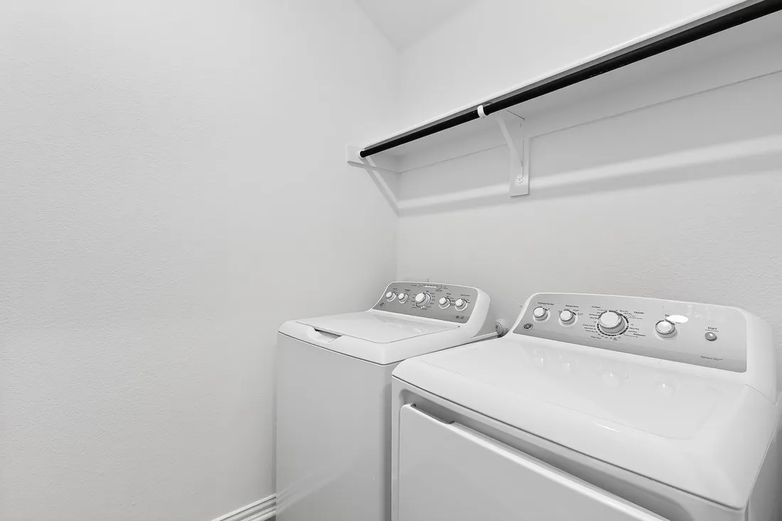 2343 Buffalo Bayou Way ~ Ready Now!