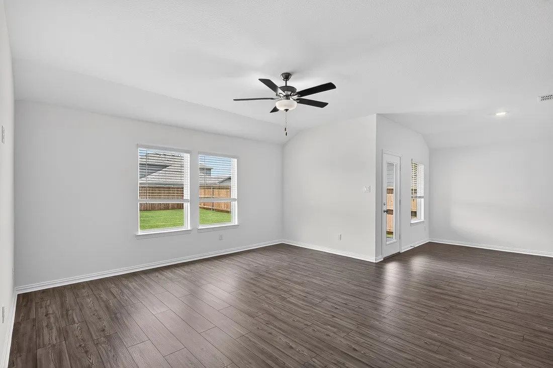2343 Buffalo Bayou Way ~ Ready Now!