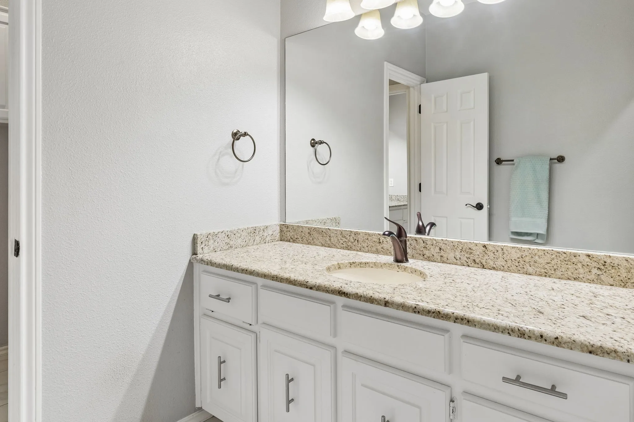 Single Family Residence For Sale in Collin County , 4624 Hallmark Drive, Plano, Texas 75024, 5 Bedroom, 4 Bathroom, 3 Garage spaces, 4,446 Sqft, built in 1986, Price $975,000, mls#21333913, Real Estate Agent in Plano, Homes For Sale in Collin county, Homes For Sale in Plano, Realtor in Plano Texas, Real Estate Brokerage Independent Realty Texas, Luminita Cordes Realtor