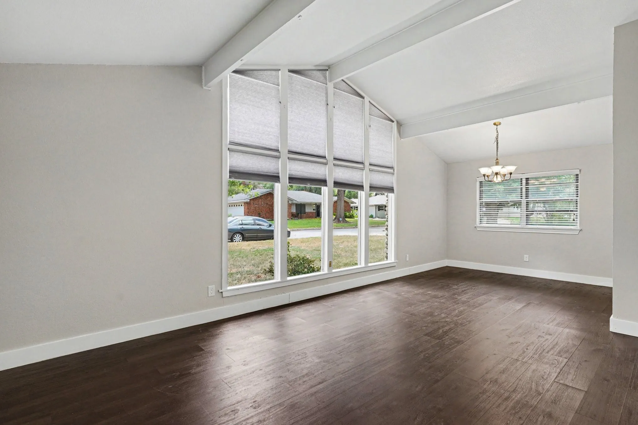 Single Family Residence For Sale in Tarrant County , 4812 Harlan Avenue, Fort Worth, Texas 76132, 3 Bedroom, 2 Bathroom, 2 Garage spaces, 1,656 Sqft, built in 1963, mls#21332816, Real Estate Agent in Fort Worth, Homes For Sale in Tarrant county, Homes For Sale in Fort Worth, Realtor in Fort Worth Texas, Real Estate Brokerage Independent Realty Texas, Luminita Cordes Realtor