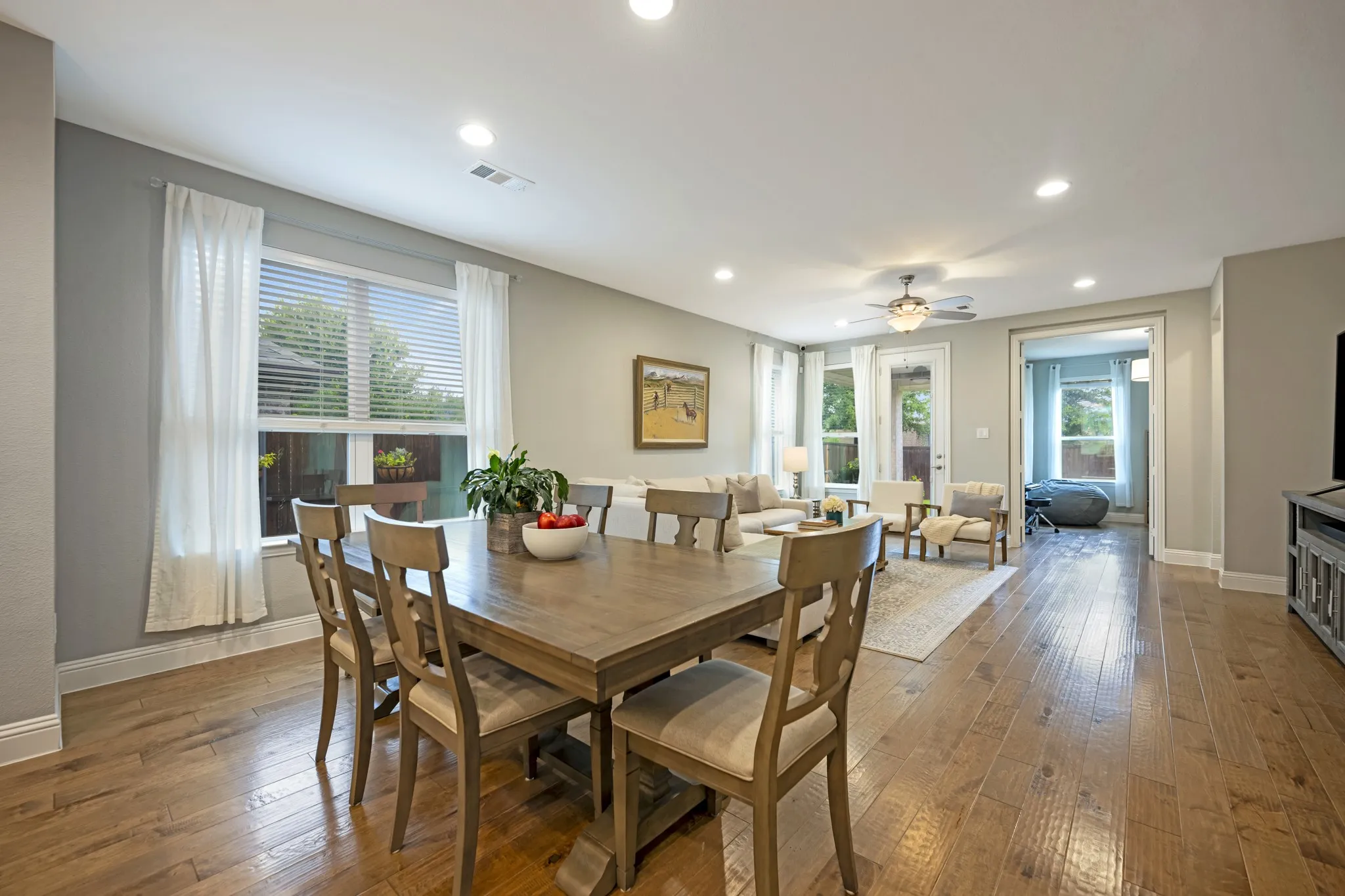 Single Family Residence For Sale in Tarrant County , 608 Bridgewater Road, Fort Worth, Texas 76131, 3 Bedroom, 2 Bathroom, 2 Garage spaces, 2,168 Sqft, built in 2018, mls#21332976, Real Estate Agent in Fort Worth, Homes For Sale in Tarrant county, Homes For Sale in Fort Worth, Realtor in Fort Worth Texas, Real Estate Brokerage Independent Realty Texas, Luminita Cordes Realtor