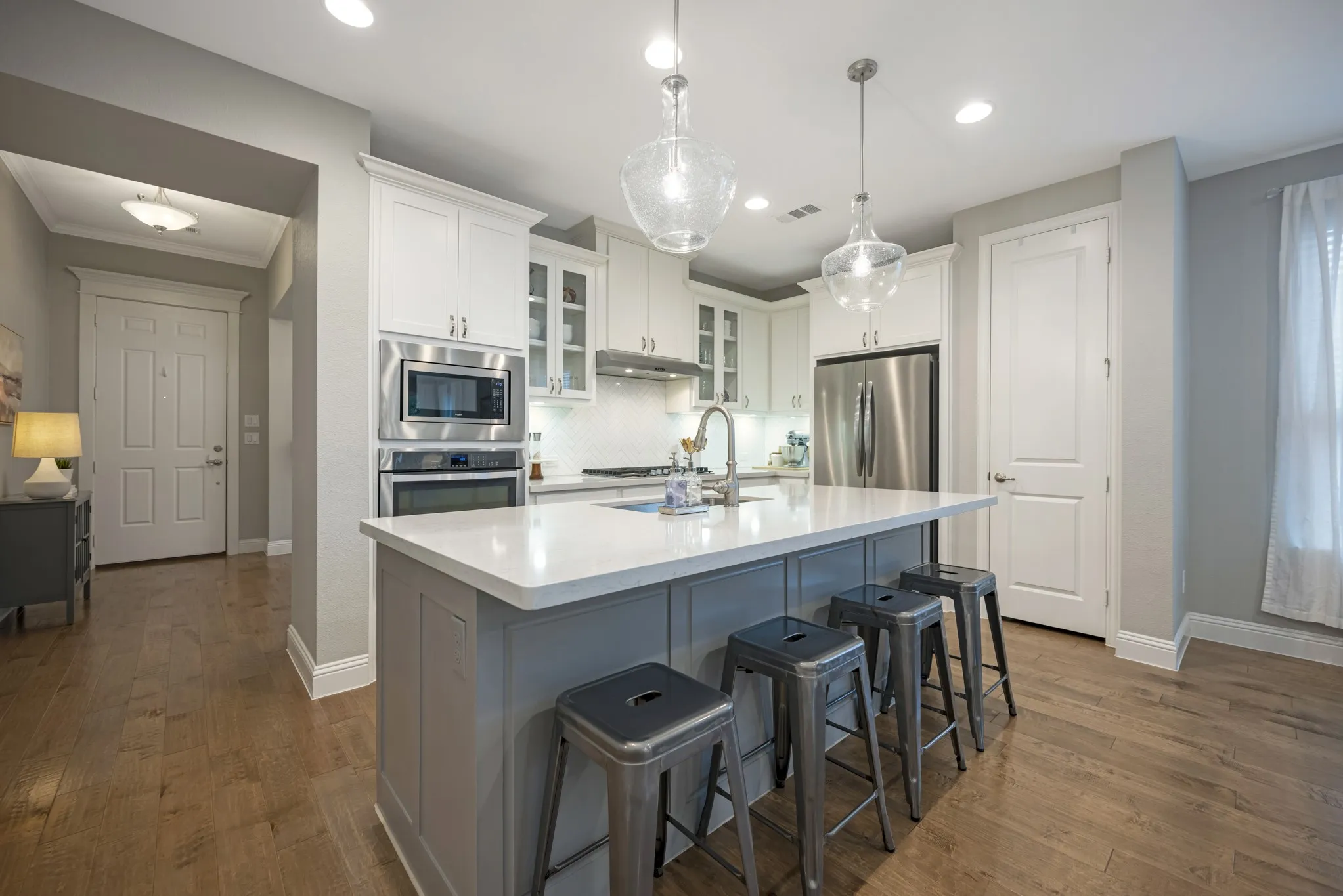Single Family Residence For Sale in Tarrant County , 608 Bridgewater Road, Fort Worth, Texas 76131, 3 Bedroom, 2 Bathroom, 2 Garage spaces, 2,168 Sqft, built in 2018, mls#21332976, Real Estate Agent in Fort Worth, Homes For Sale in Tarrant county, Homes For Sale in Fort Worth, Realtor in Fort Worth Texas, Real Estate Brokerage Independent Realty Texas, Luminita Cordes Realtor