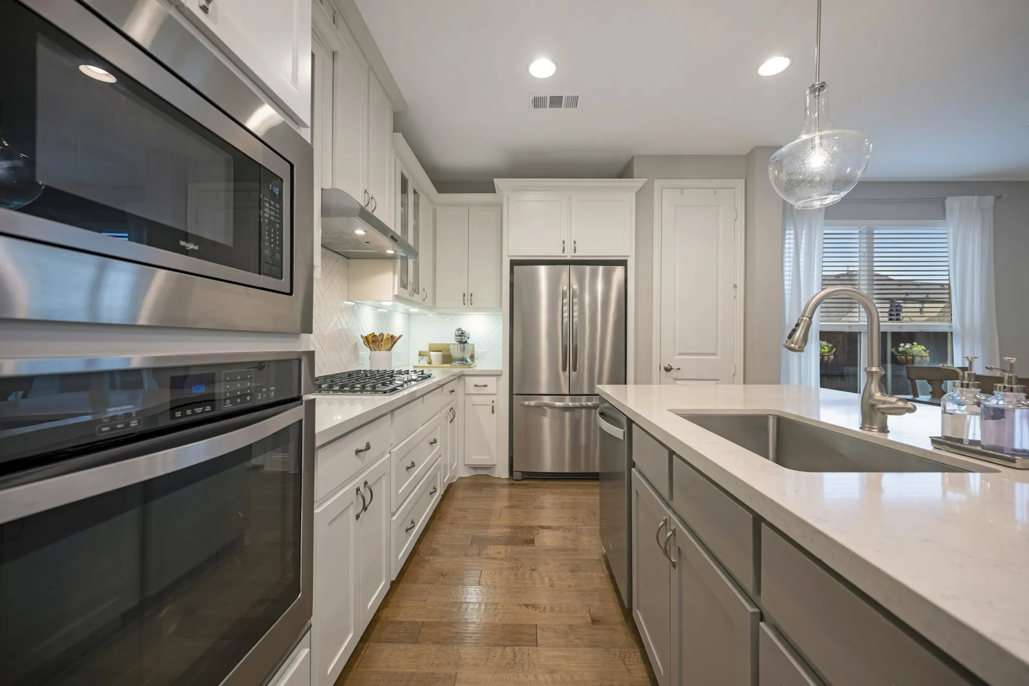 Single Family Residence For Sale in Tarrant County , 608 Bridgewater Road, Fort Worth, Texas 76131, 3 Bedroom, 2 Bathroom, 2 Garage spaces, 2,168 Sqft, built in 2018, mls#21332976, Real Estate Agent in Fort Worth, Homes For Sale in Tarrant county, Homes For Sale in Fort Worth, Realtor in Fort Worth Texas, Real Estate Brokerage Independent Realty Texas, Luminita Cordes Realtor