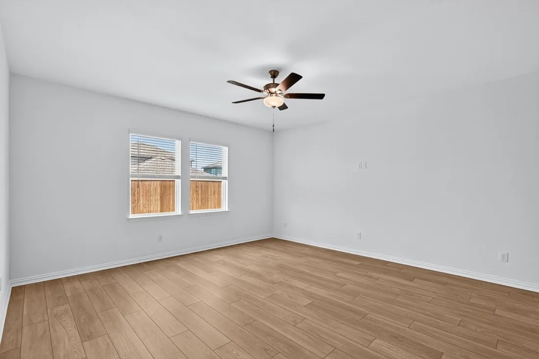 2337 Buffalo Bayou Way ~ Ready Now!